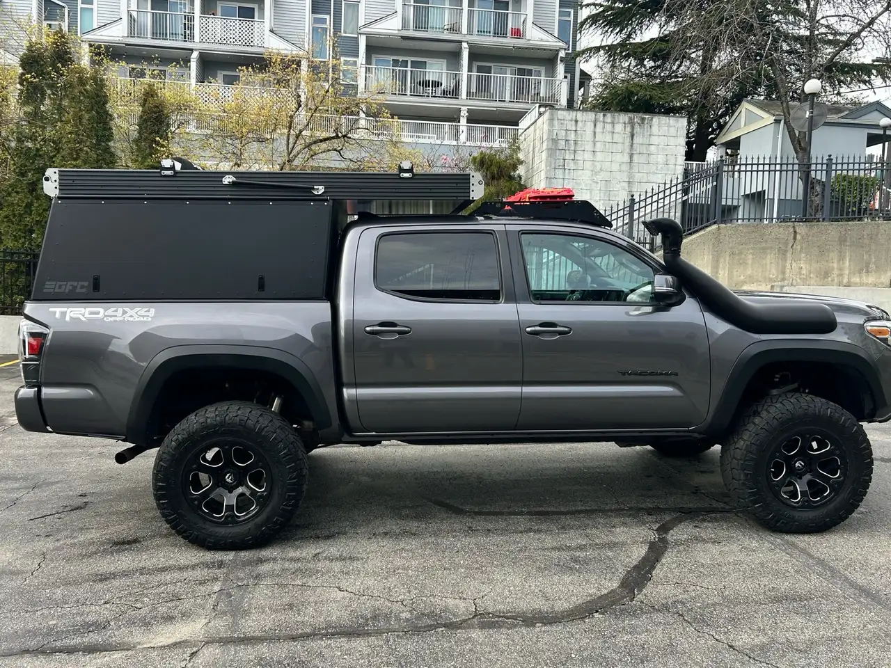Toyota Tacoma снимка Toyota Tacoma