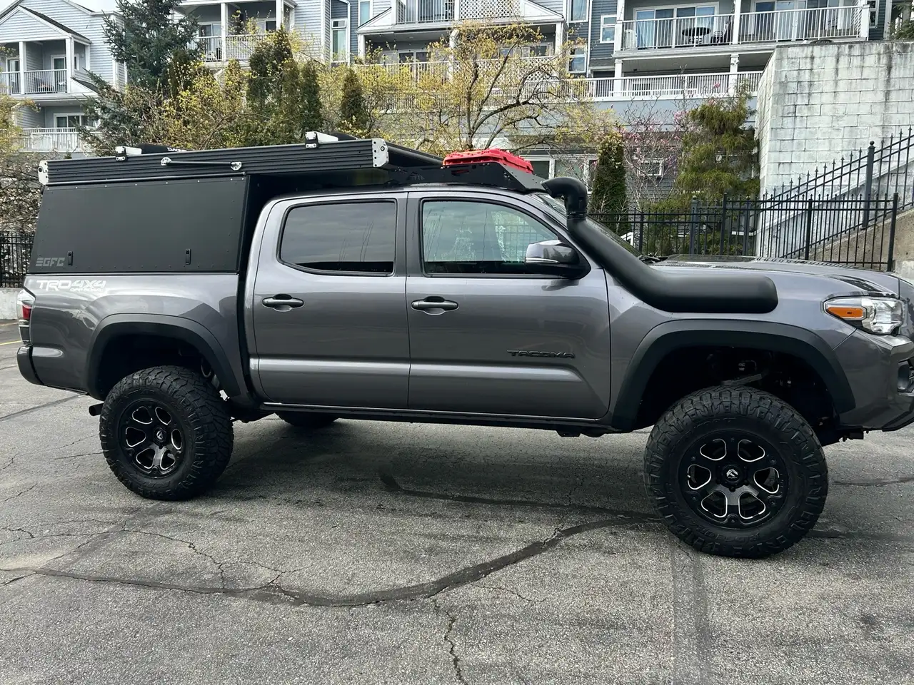 Toyota Tacoma снимка Toyota Tacoma