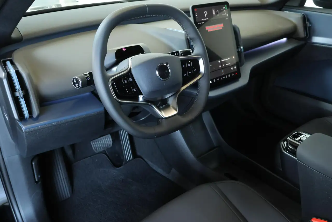 Volvo EX30 2026