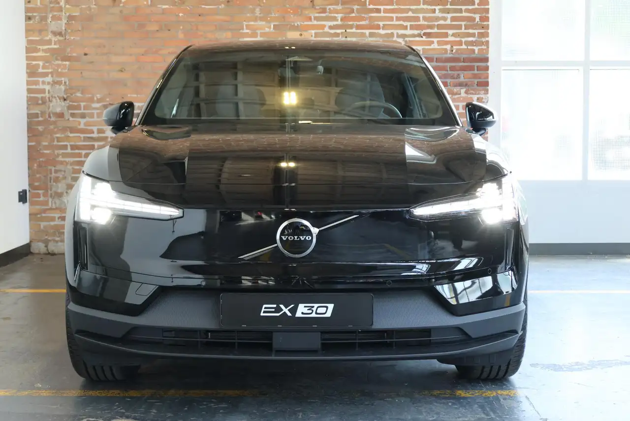 Volvo EX30 2026