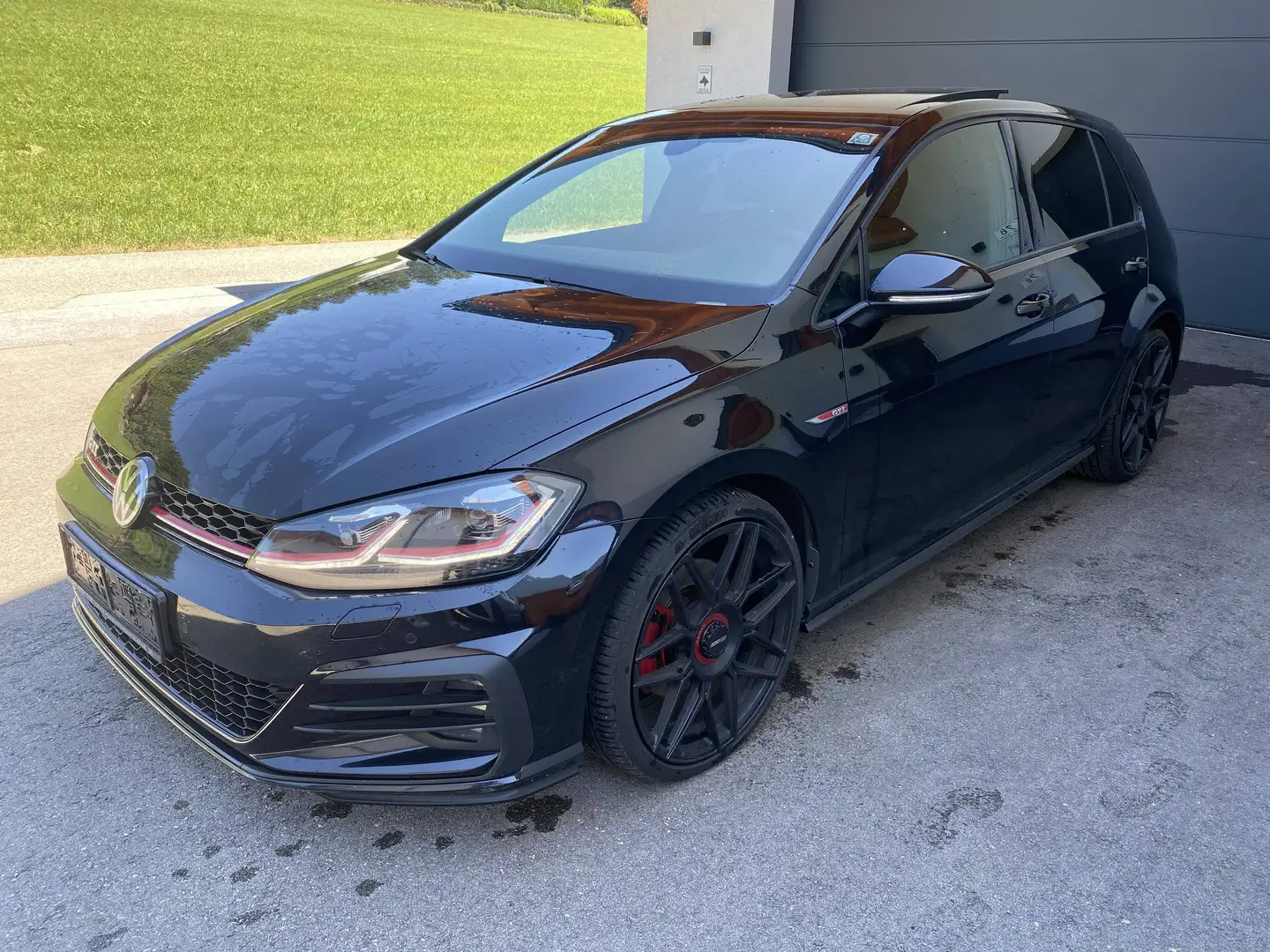 Volkswagen Golf GTI Golf GTI 2,0 TSI DSG GTI Schwarz - 1