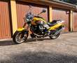 Moto Guzzi V 10 centauro v10 mit nur 3650km žuta - thumbnail 1