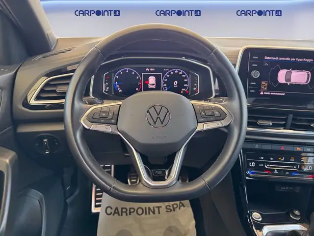 Volkswagen T-Roc view 13