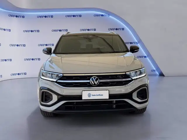 Volkswagen T-Roc view 9