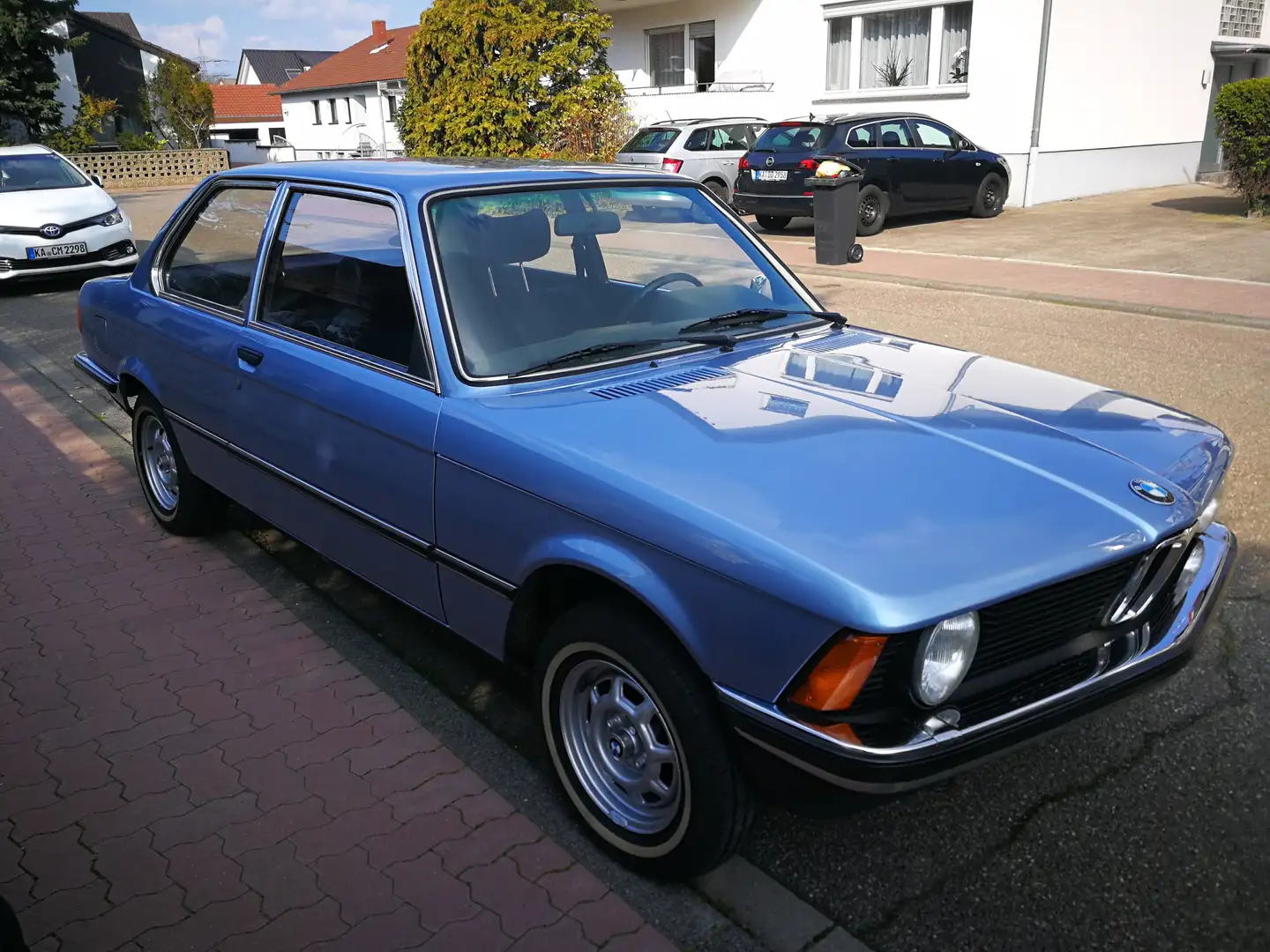 BMW 318 Синій - 2