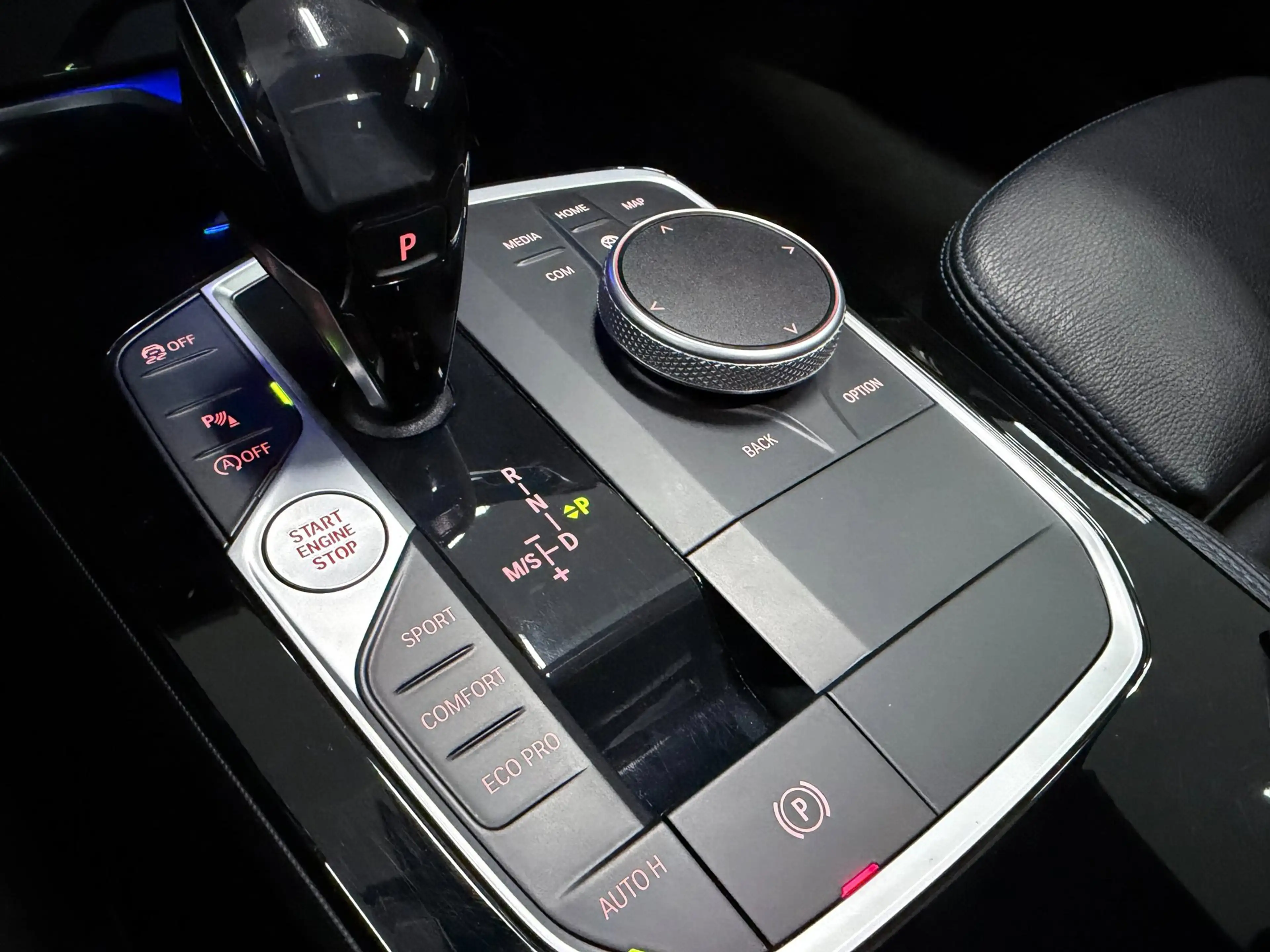 BMW 218 2-serie Gran Coupé 218i M-SPORT PANO/M-STOELEN/H-U — photo 28