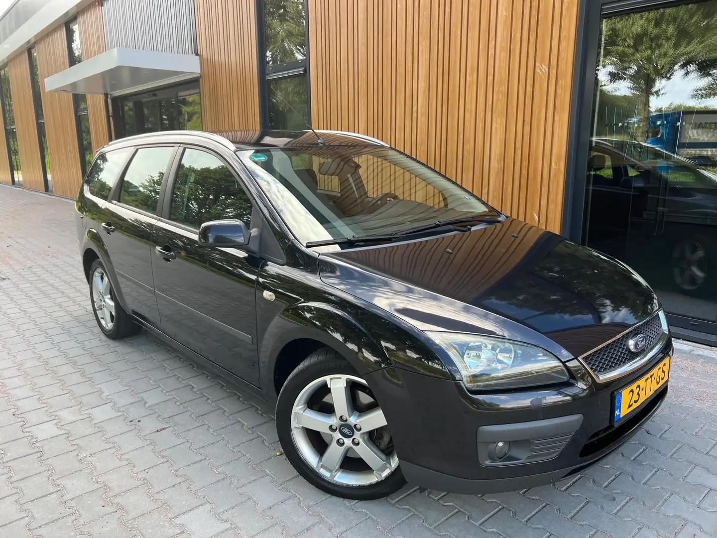 Ford Focus Wagon 2.0-16V Rally Edition|Airco|Lmv Zwart - 2