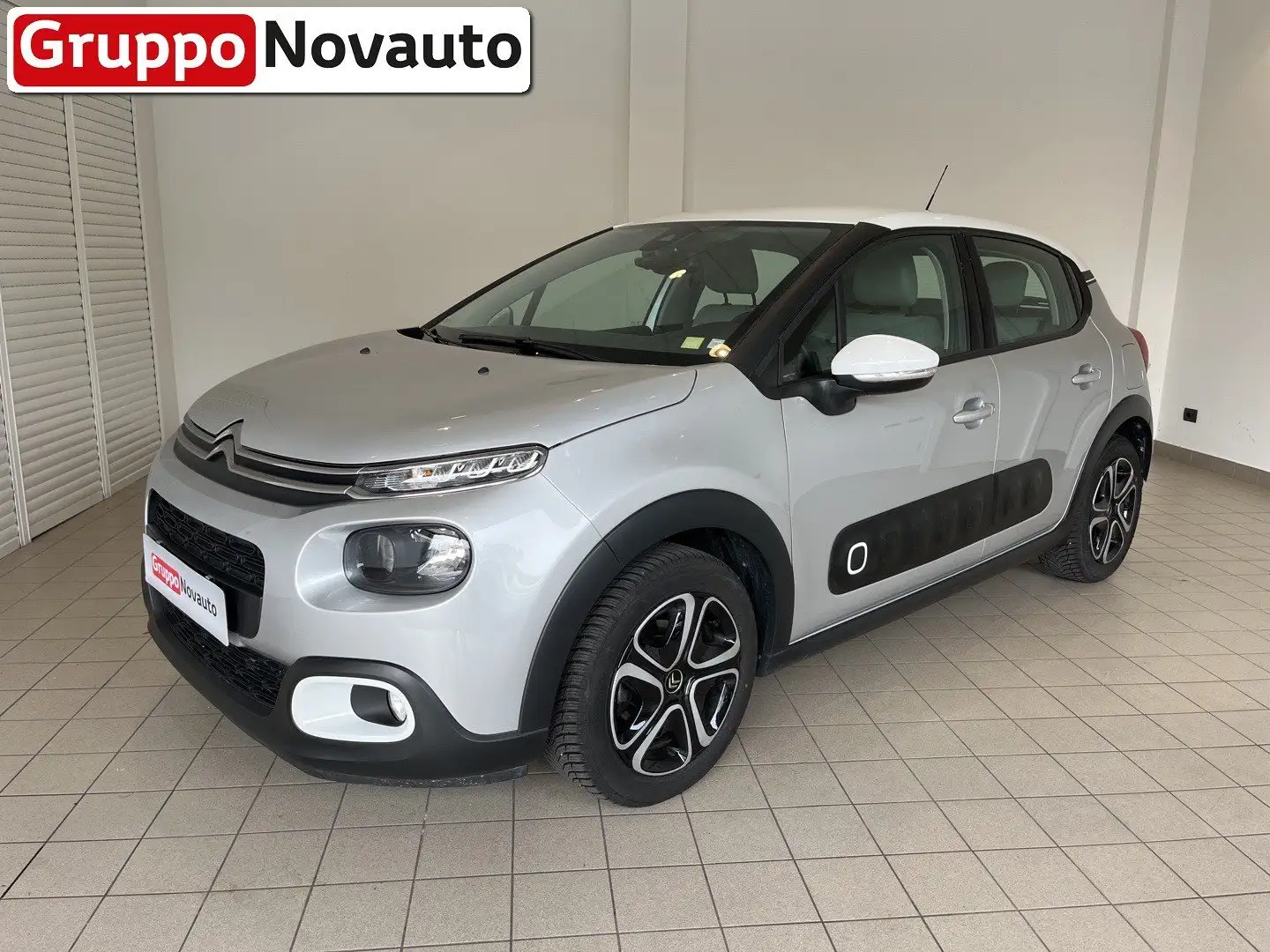 Citroen C3 C3 PureTech 82 Shine Argento - 1