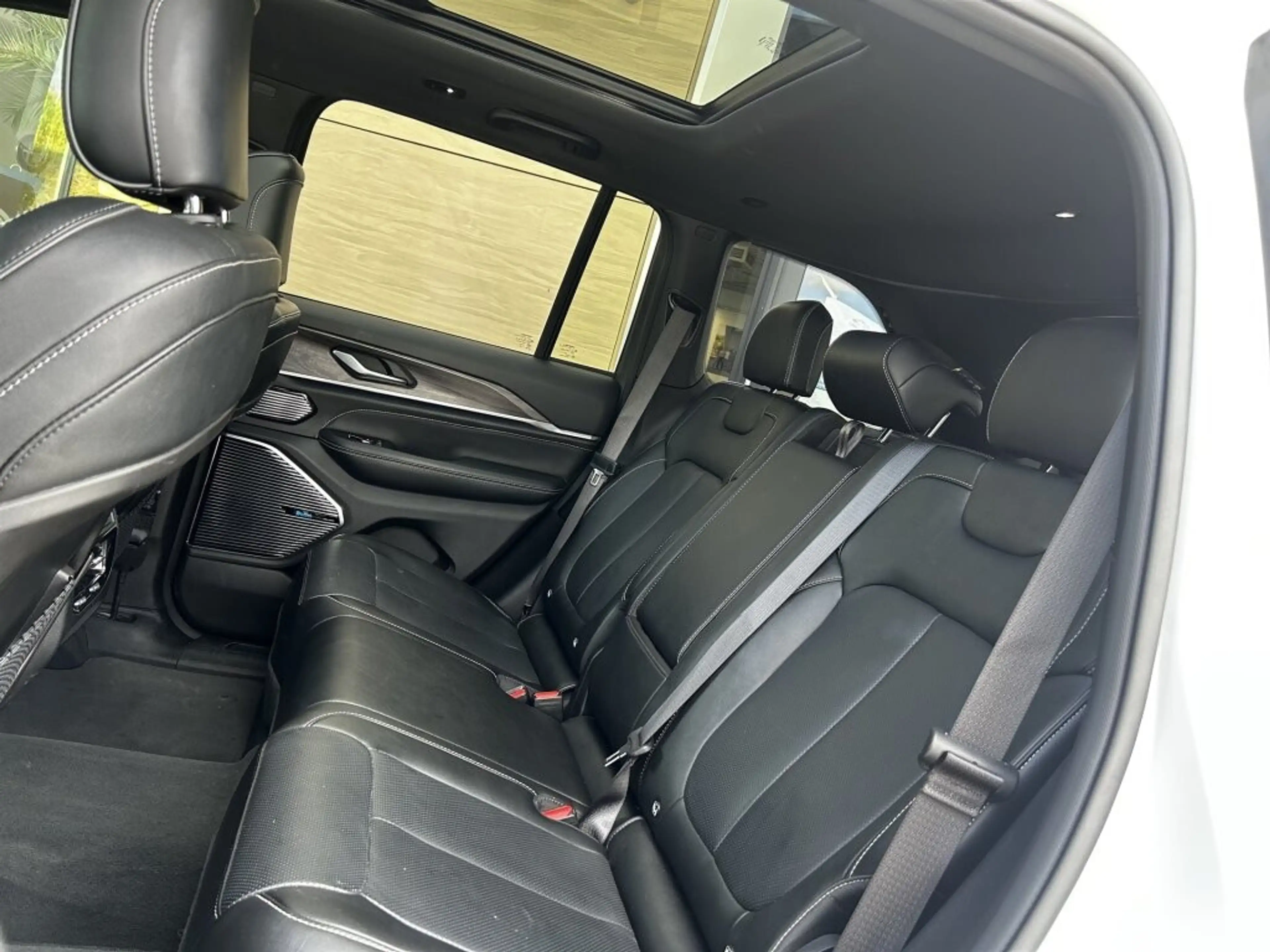 Jeep Grand Cherokee 2.0 PHEV 13,3kWh 380 PS AT 4xe Overland — photo 14