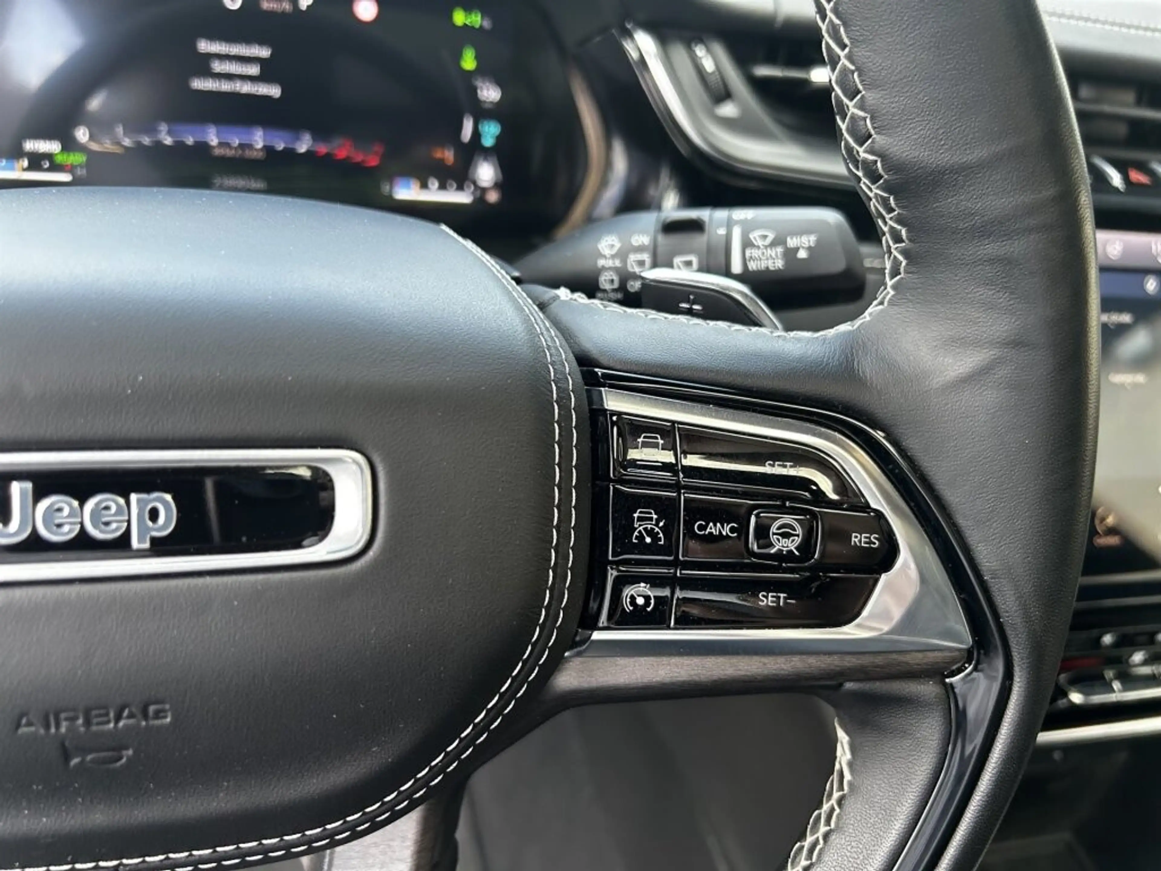Jeep Grand Cherokee 2.0 PHEV 13,3kWh 380 PS AT 4xe Overland — photo 10