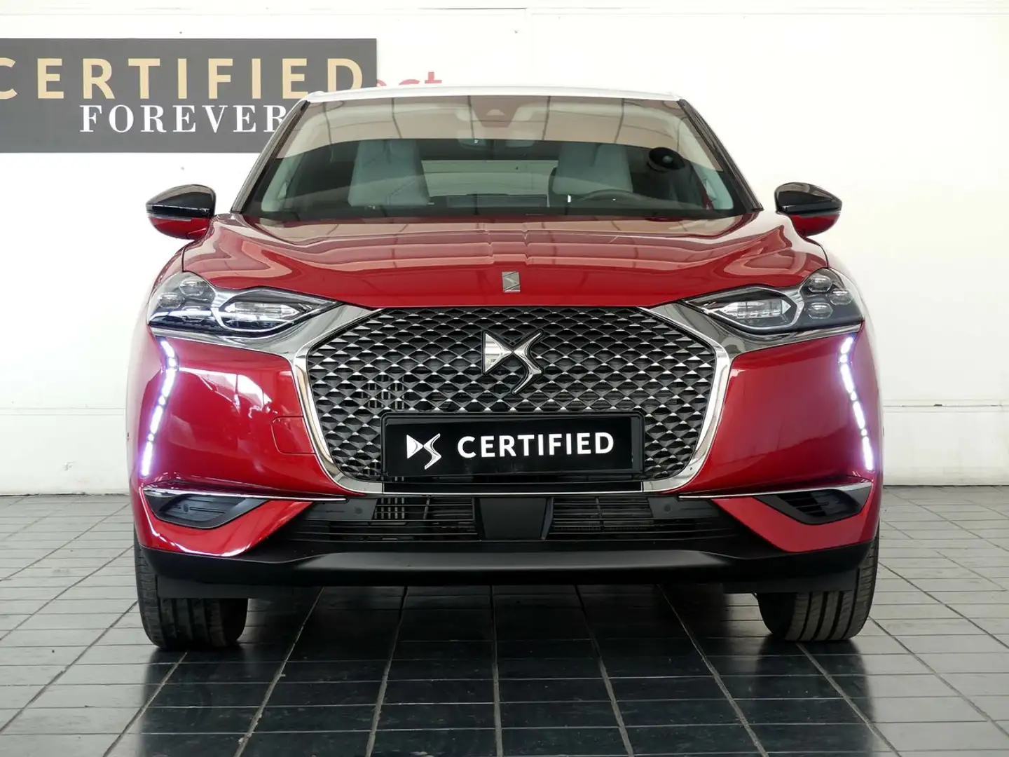 DS Automobiles DS 3 Crossback 1.5 BLUEHDI 73KW SO CHIC 100 5P Rouge - 2