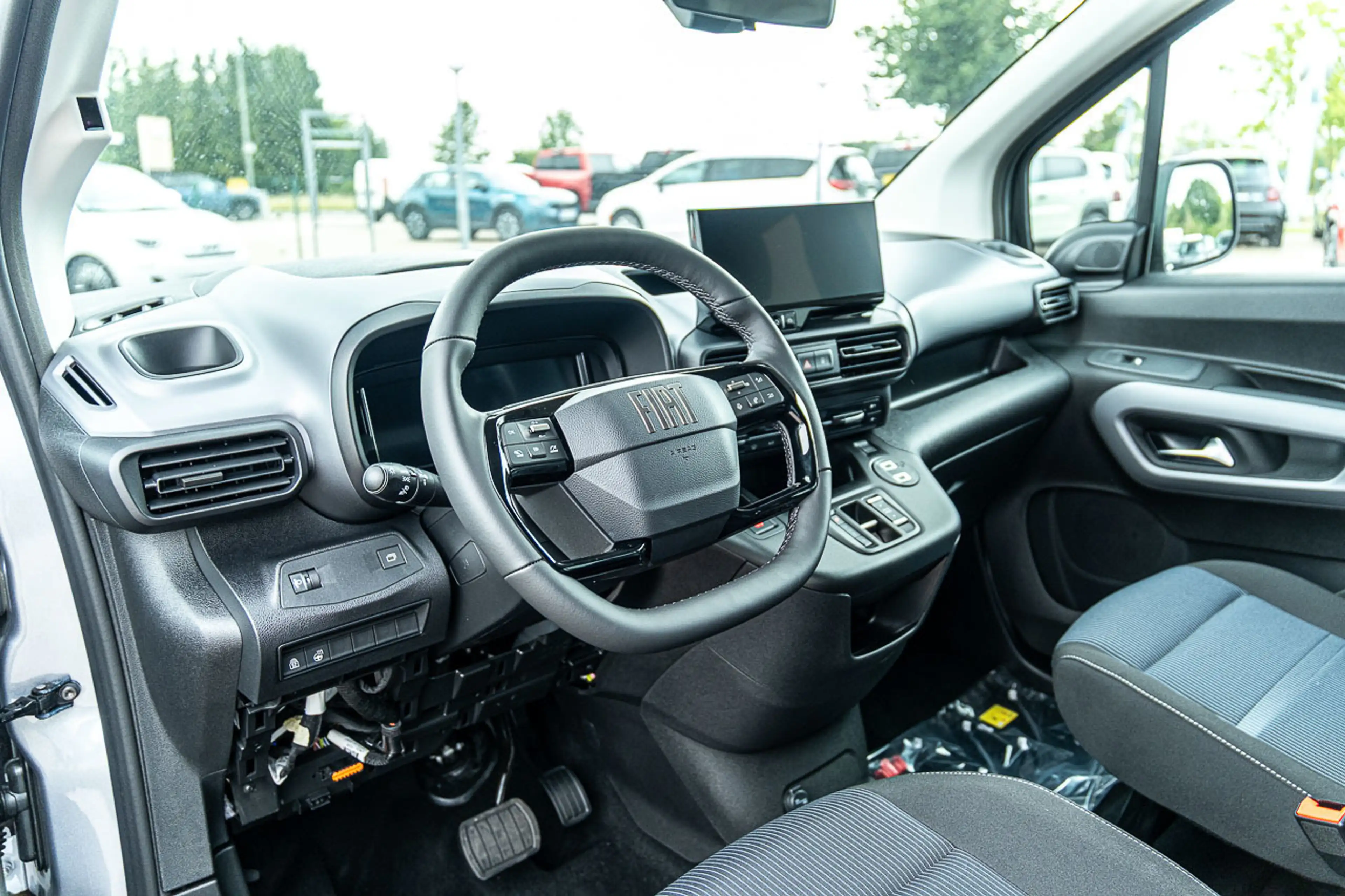 Fiat Doblo XL Kombi 131 AT8 Goods Transport — photo 10
