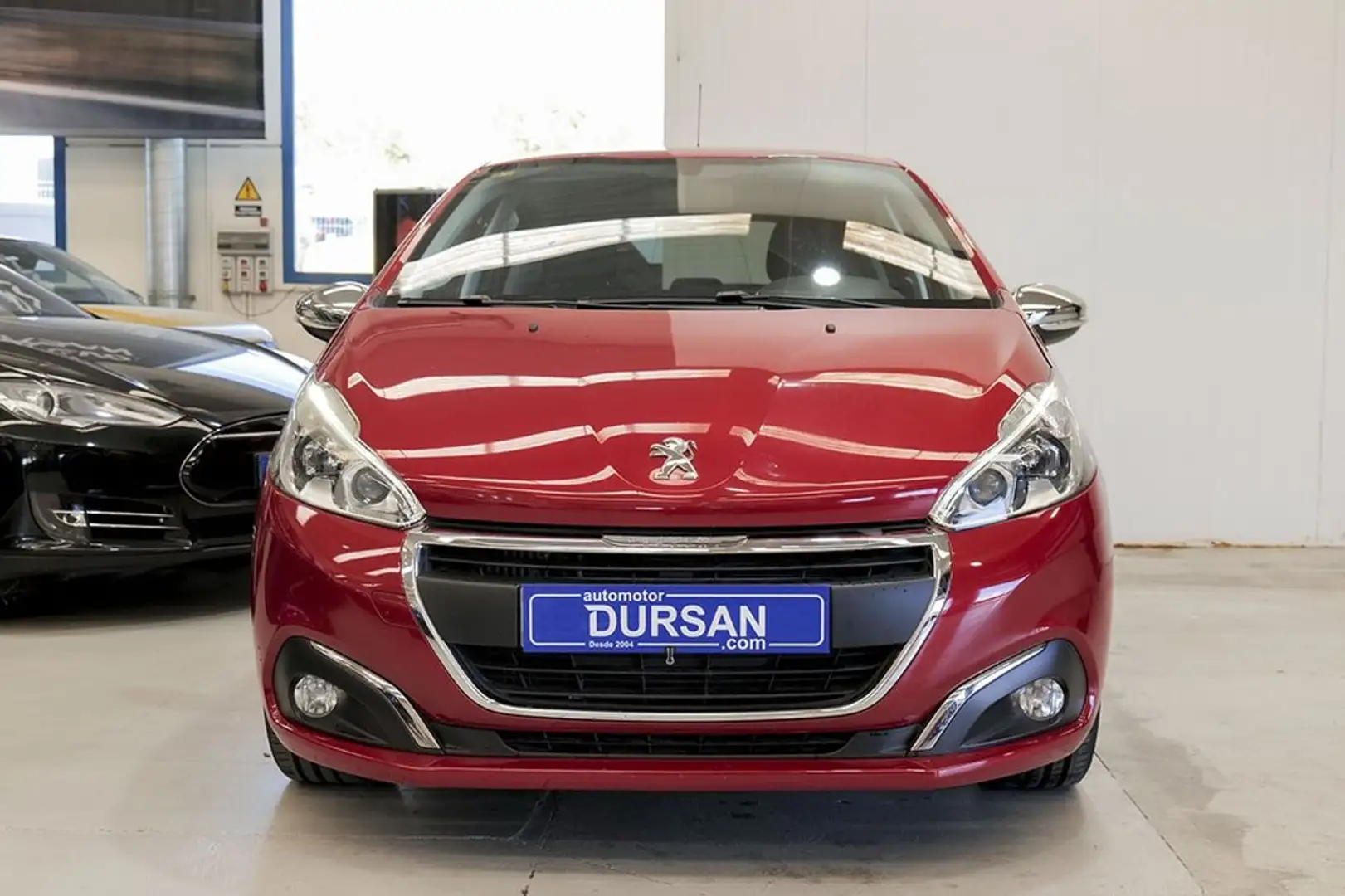 Peugeot 208 1.6BlueHDi S&S Style 100 Rouge - 2