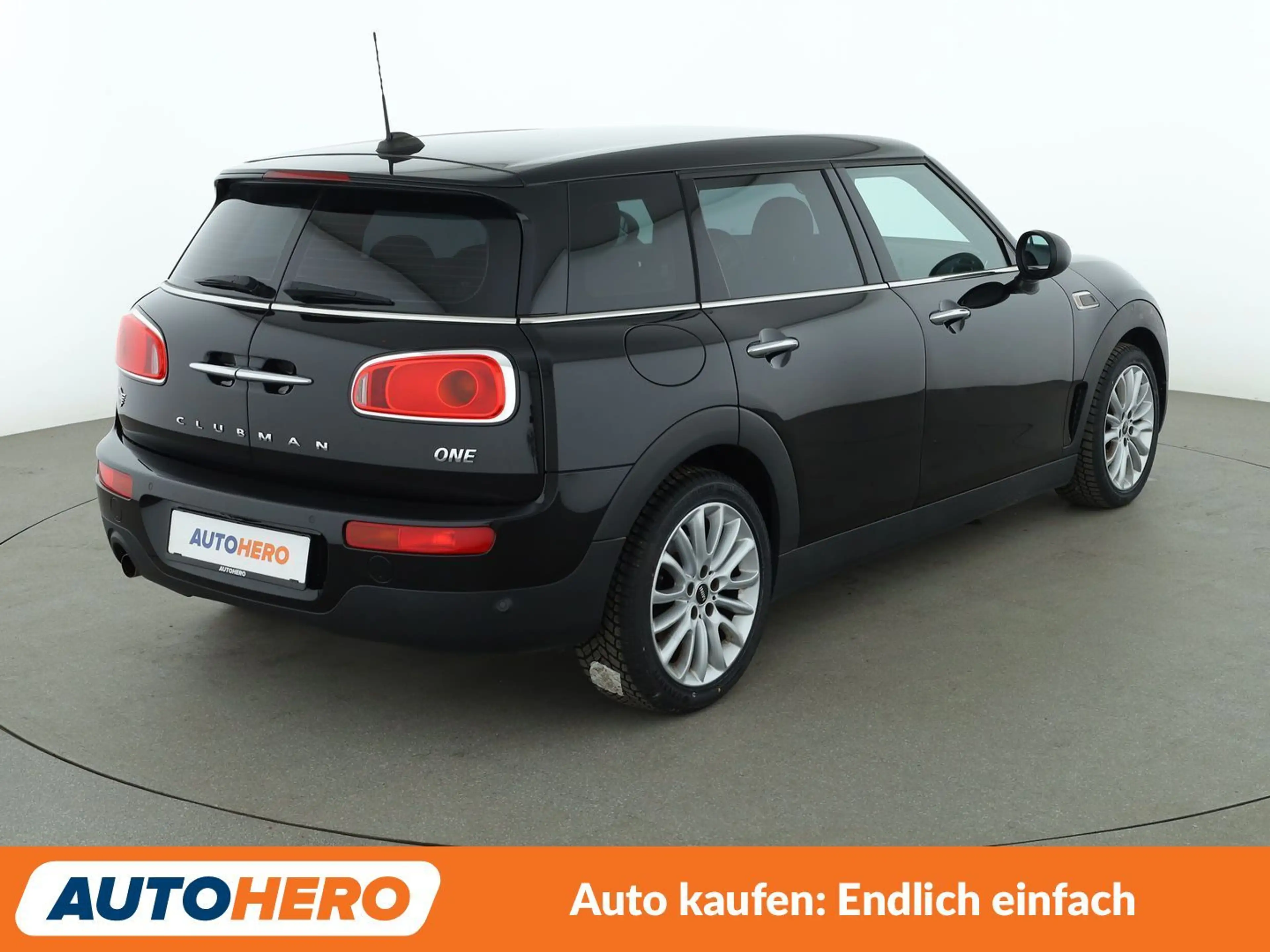 MINI One Clubman One Aut.*TEMPO*PDC*SHZ*ALU*KLIMA* — photo 6