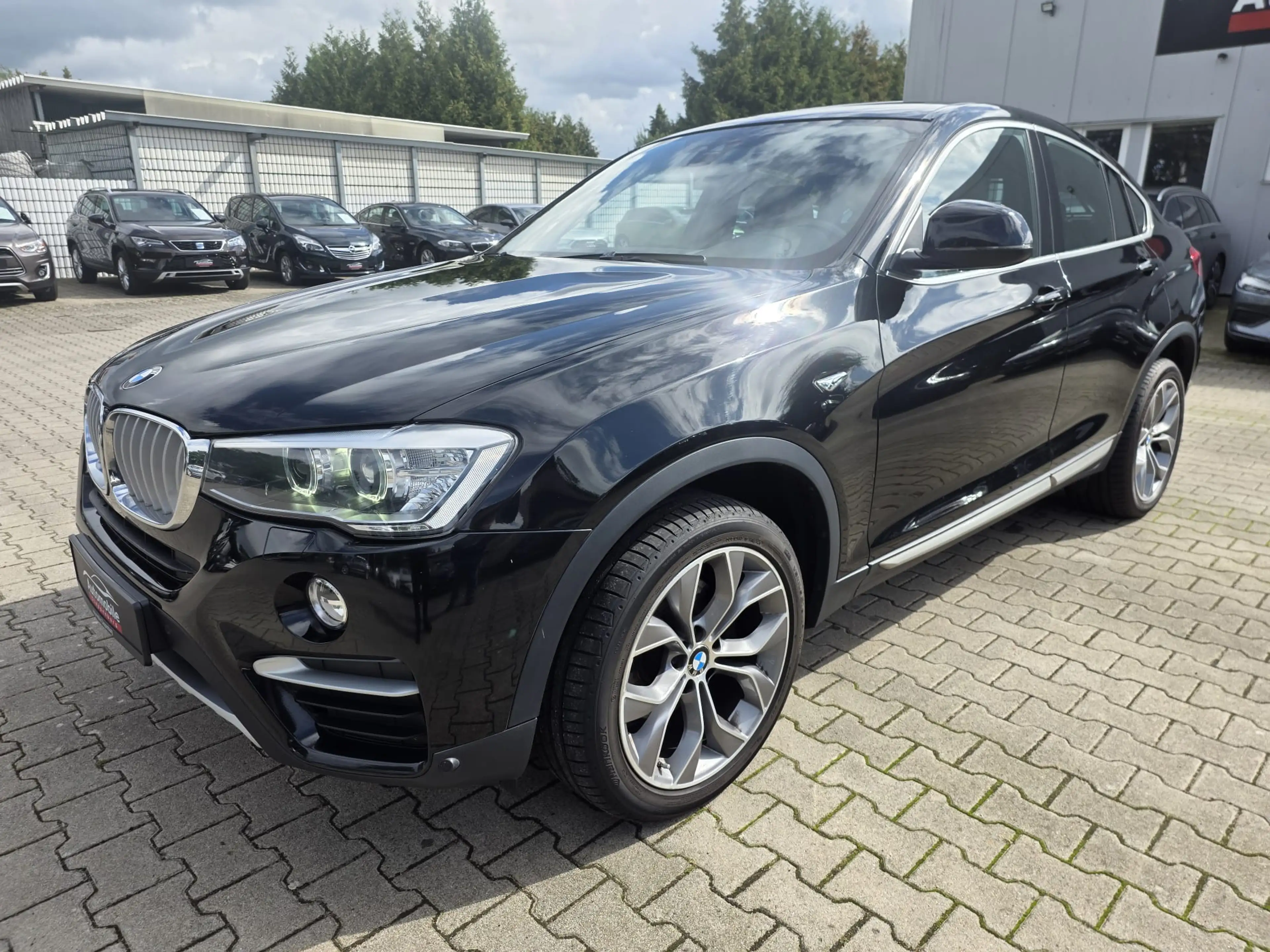 BMW X4 xDrive 30 d Automatik *AHK *NAVI
