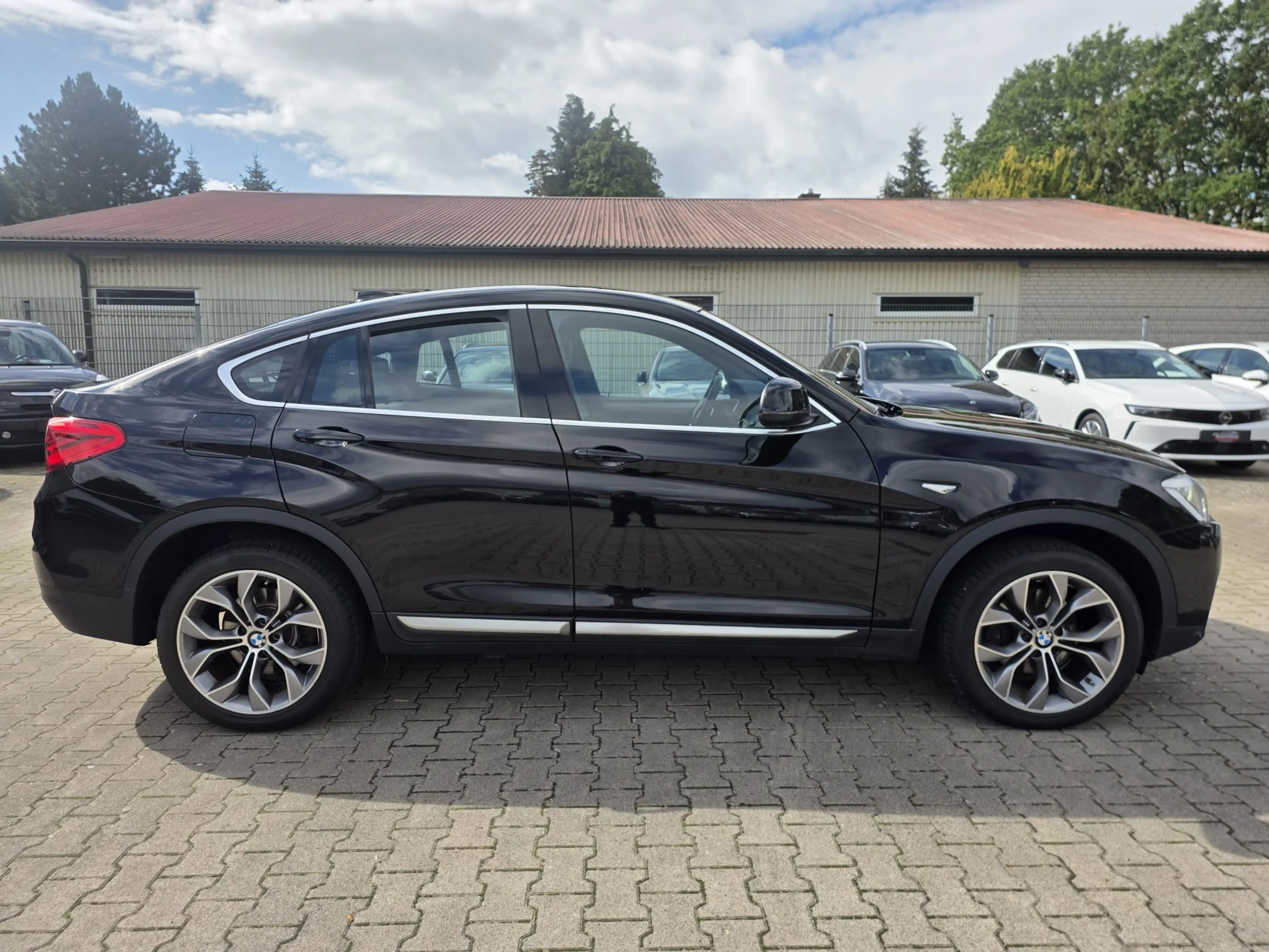 BMW X4 xDrive 30 d Automatik *AHK *NAVI — photo 6