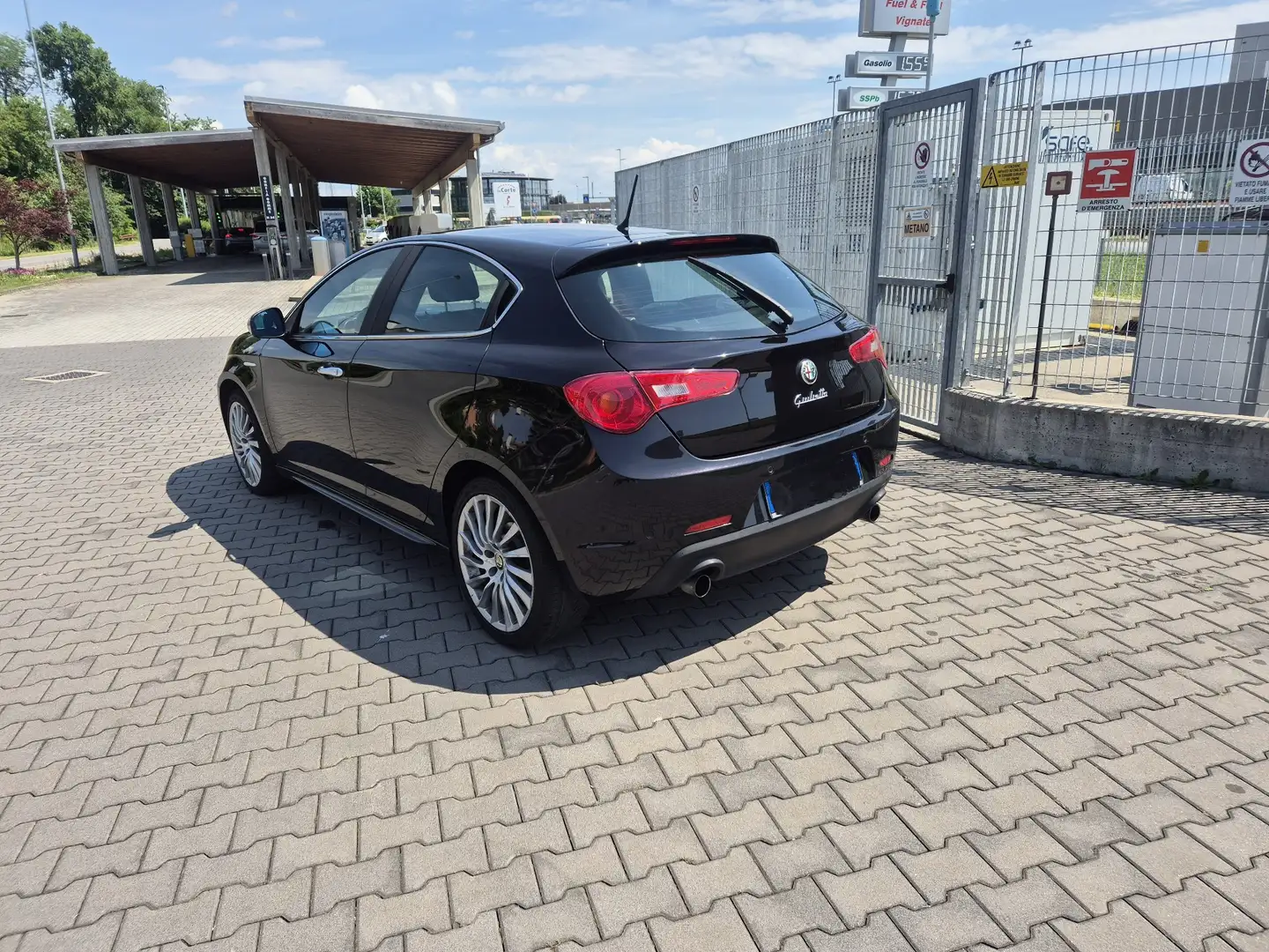 Alfa Romeo Giulietta 2.0 jtdm(2) Distinctive 170cv Nero - 2