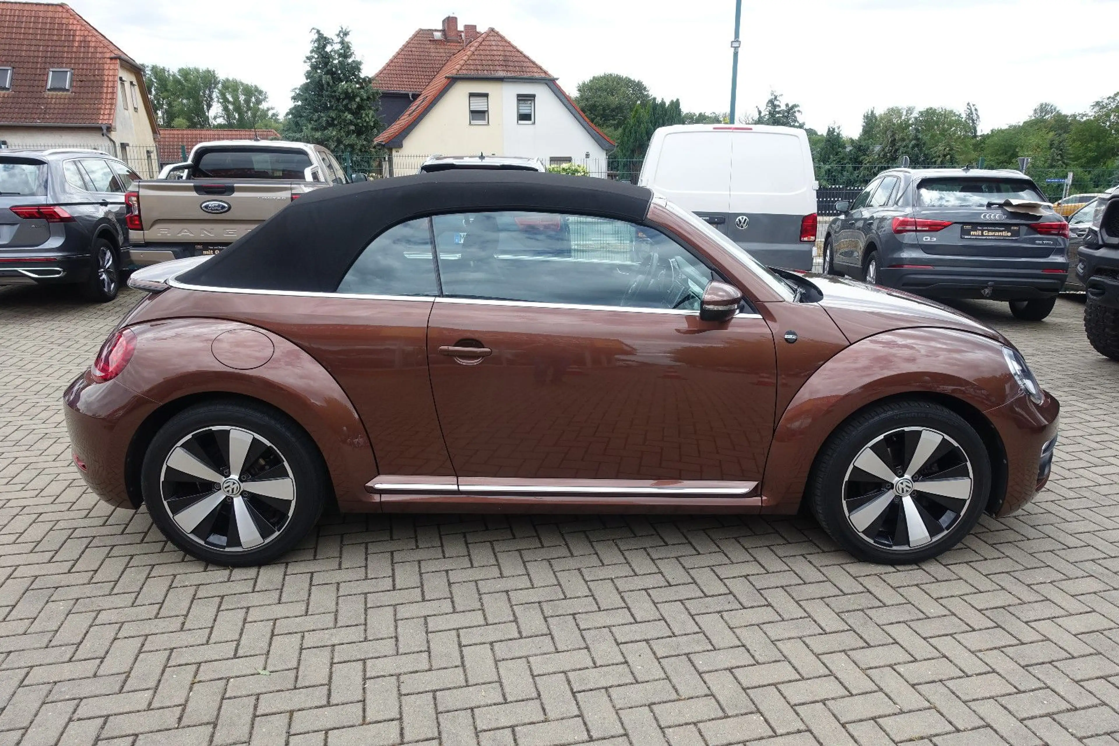 Volkswagen Beetle Cabriolet Design*Bi-Xenon*Navi*Kamera*1Hd — photo 4