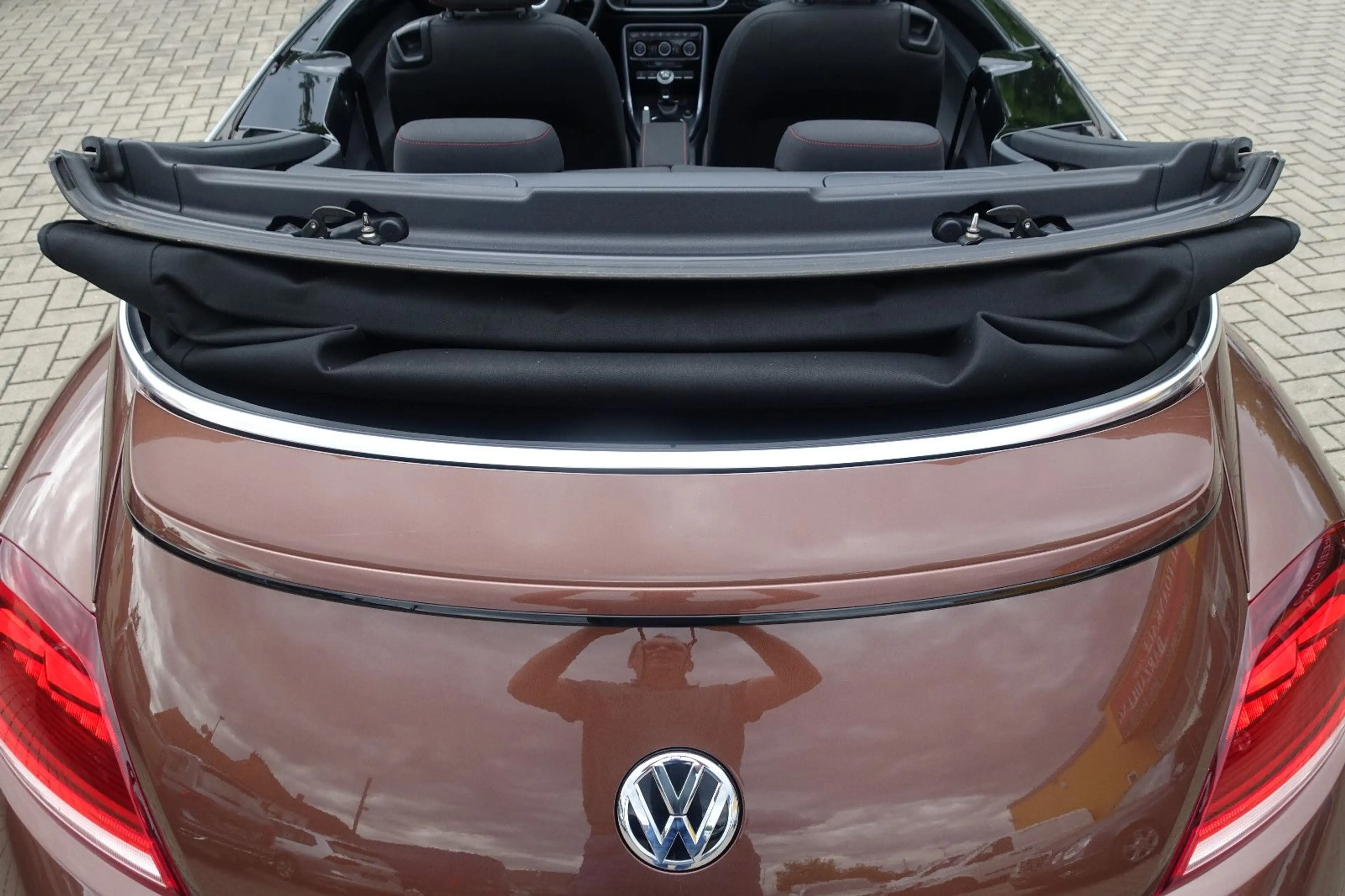 Volkswagen Beetle Cabriolet Design*Bi-Xenon*Navi*Kamera*1Hd — photo 44