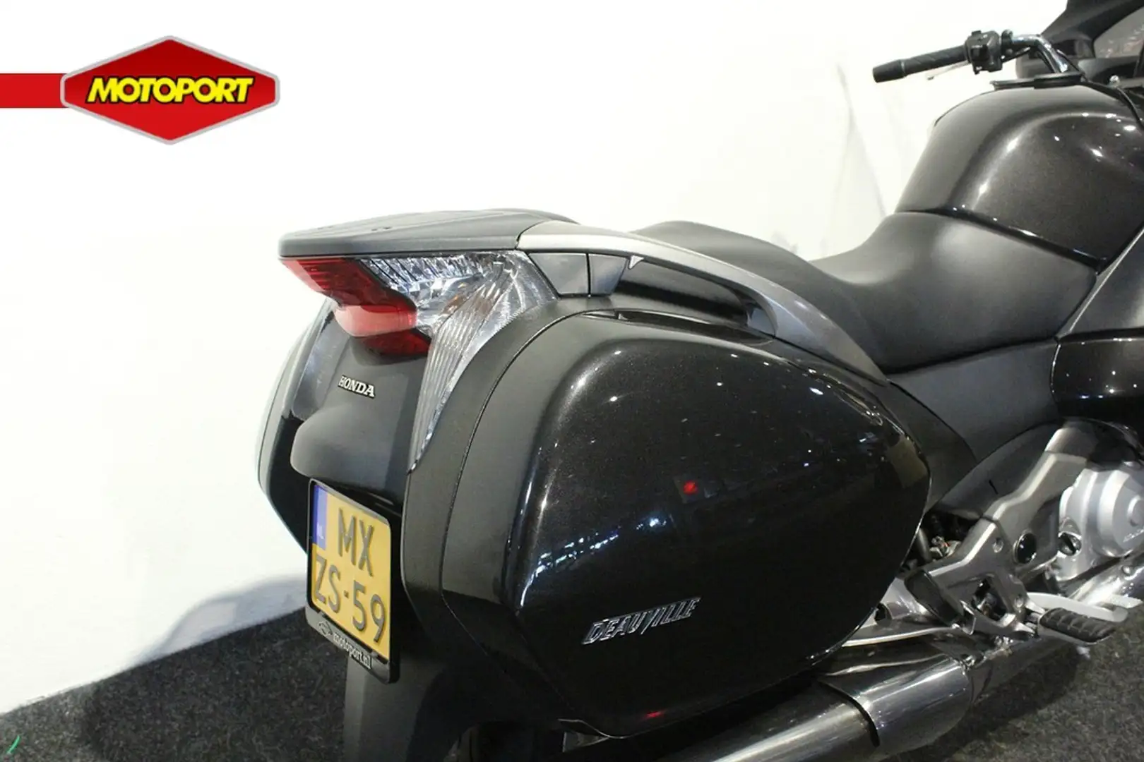 Honda NT 700 ABS DEAUVILLE Zwart - 2
