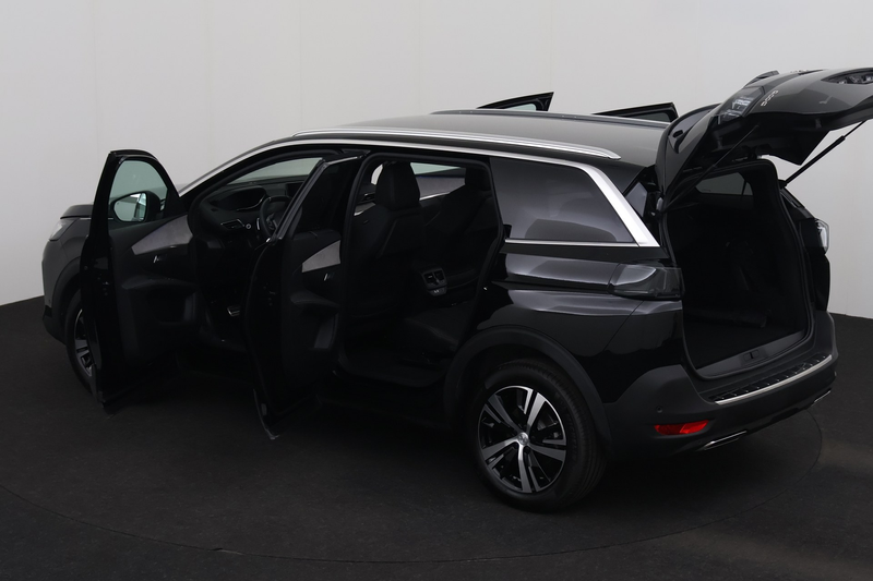 Peugeot 5008 1.2i EAT8 GT-LINE + A/T + 7PL. + GPS + CARPLAY + C — photo 8
