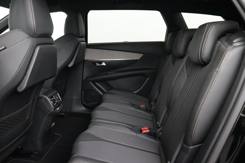 Peugeot 5008 1.2i EAT8 GT-LINE + A/T + 7PL. + GPS + CARPLAY + C — photo 13