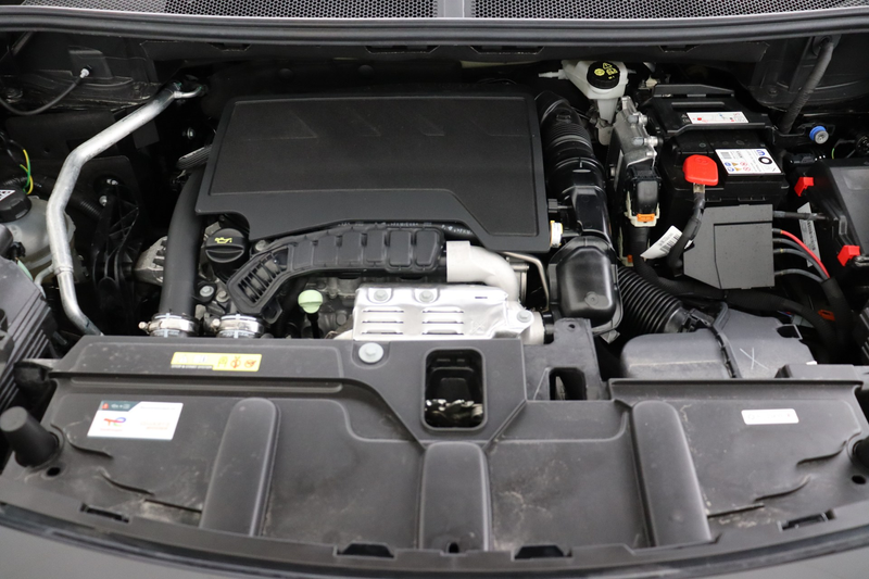 Peugeot 5008 1.2i EAT8 GT-LINE + A/T + 7PL. + GPS + CARPLAY + C — photo 14