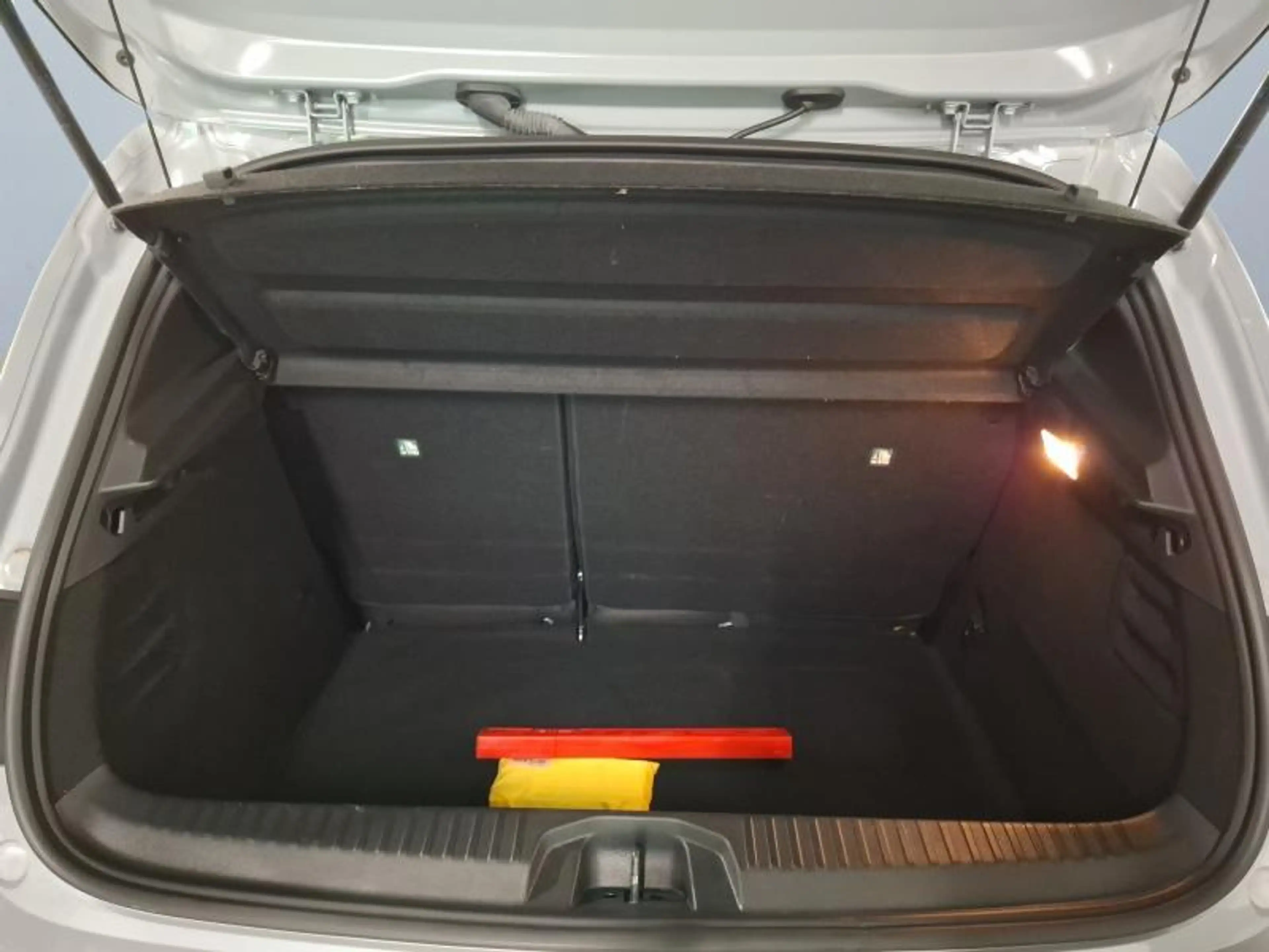 Renault Clio 1.0 TCe Techno 90 Hp — photo 9