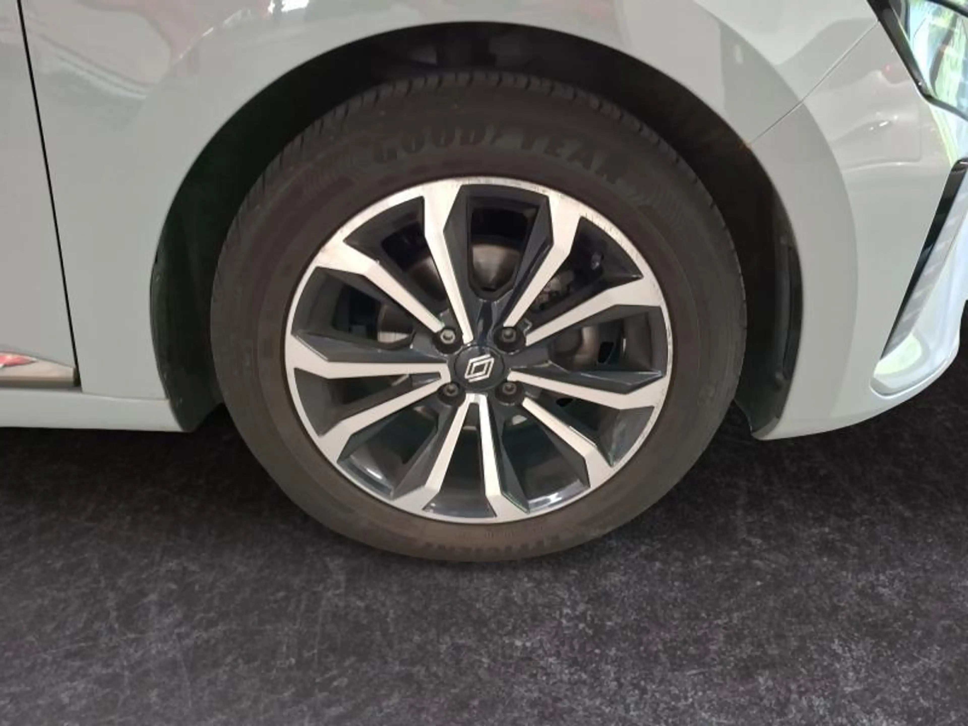 Renault Clio 1.0 TCe Techno 90 Hp — photo 10