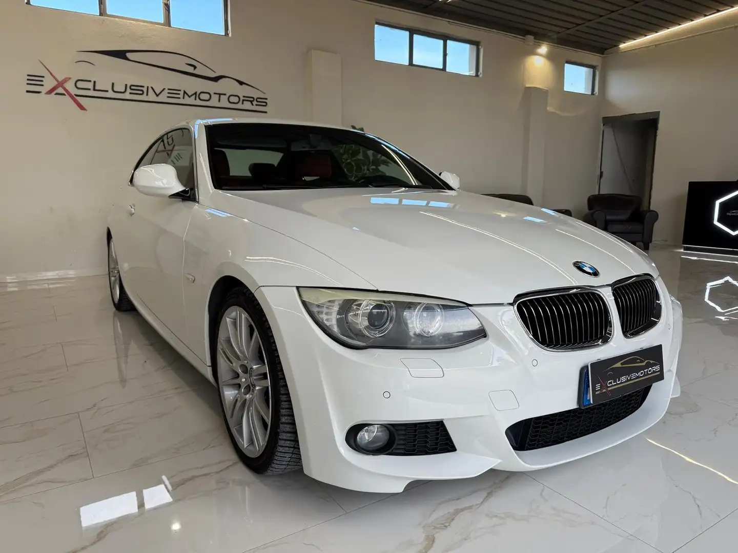 BMW 330 Serie 3 E92 Coupe 330d Coupe Msport FL Bianco - 1