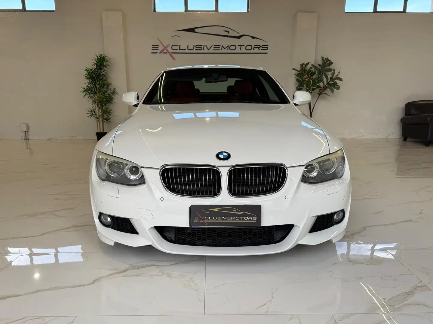 BMW 330 Serie 3 E92 Coupe 330d Coupe Msport FL Bianco - 2