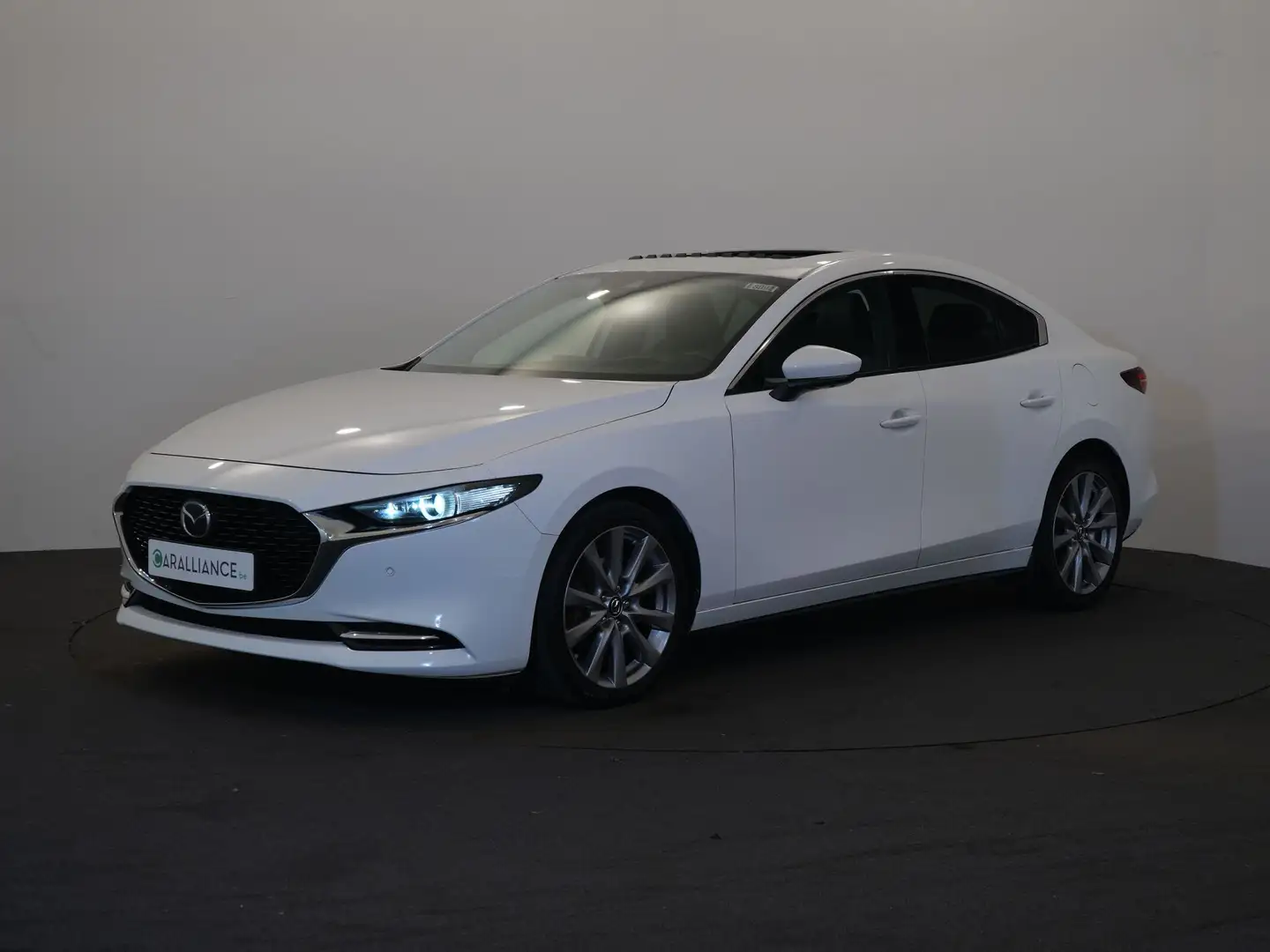Mazda 3 SkyActiv Blanc - 1