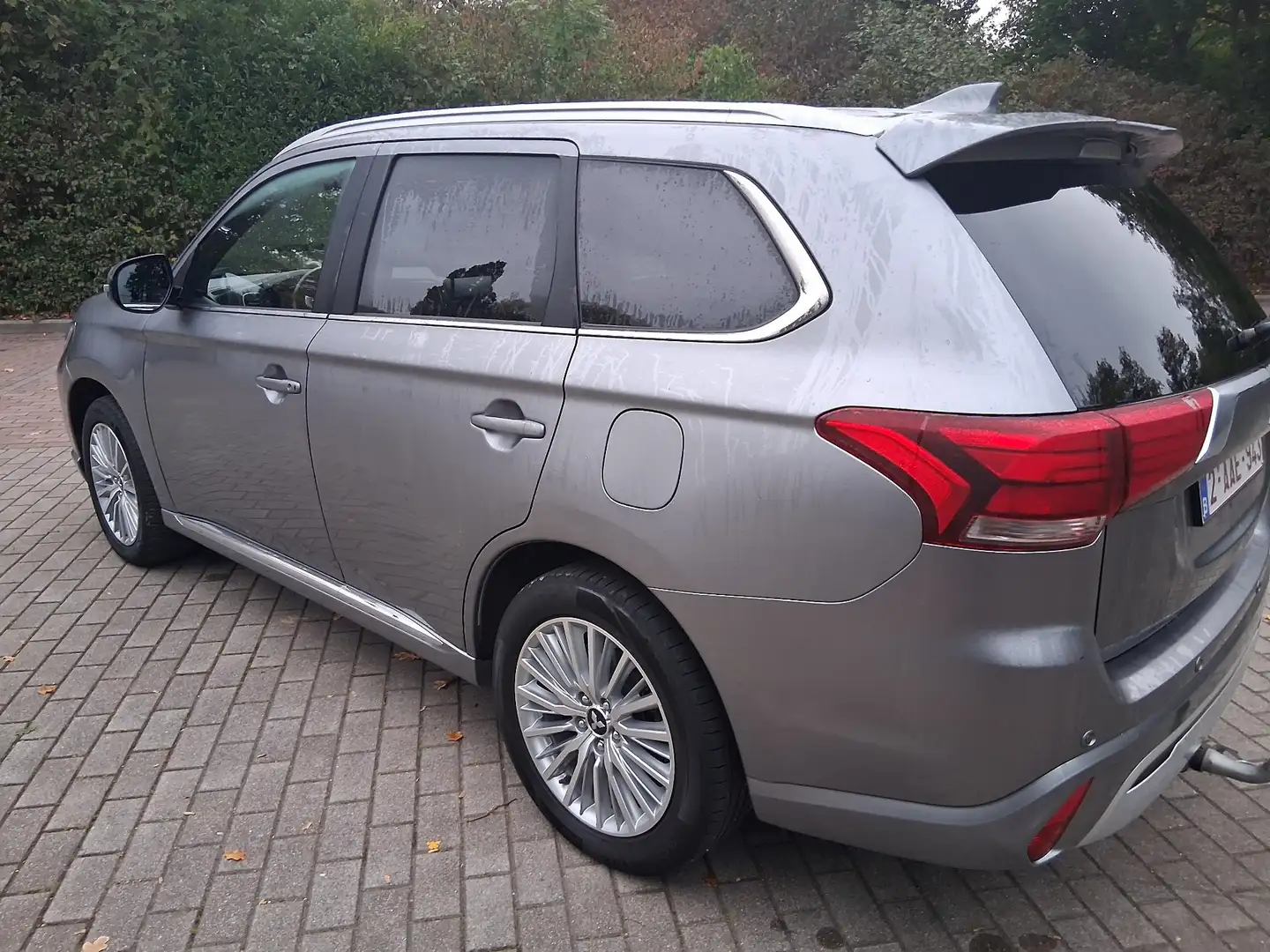 Mitsubishi Outlander 2.4 4WD Plug-In Hybrid Spirit+ - 2