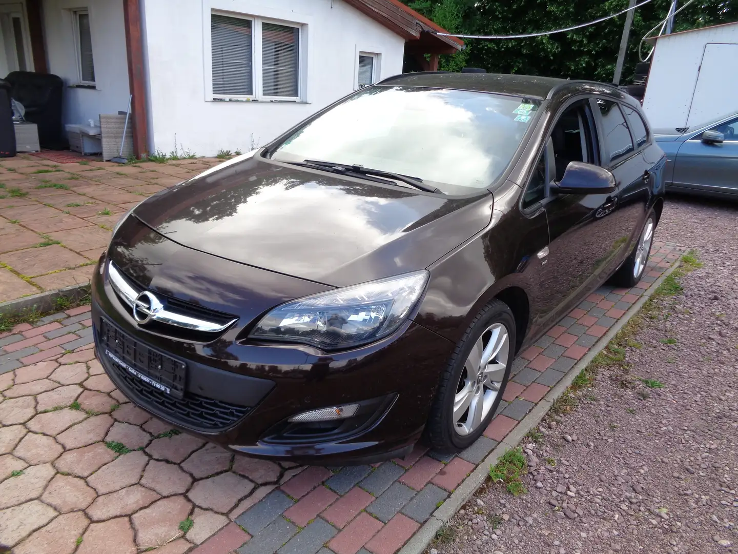 Opel Astra 1.4 Turbo Sports ENERGY -Tüv Neu auf wunsch! Brown - 1