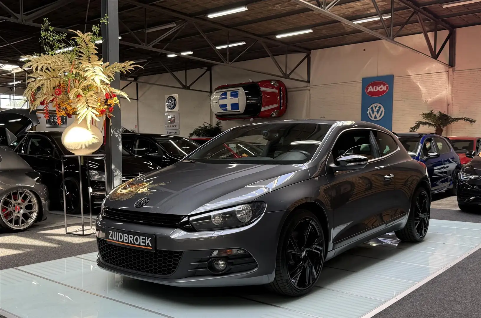 Volkswagen Scirocco 2.0 TSI Stuurbediening Dynaudio Clima Grijs - 1
