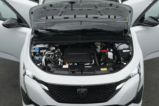 Peugeot 308 view 8