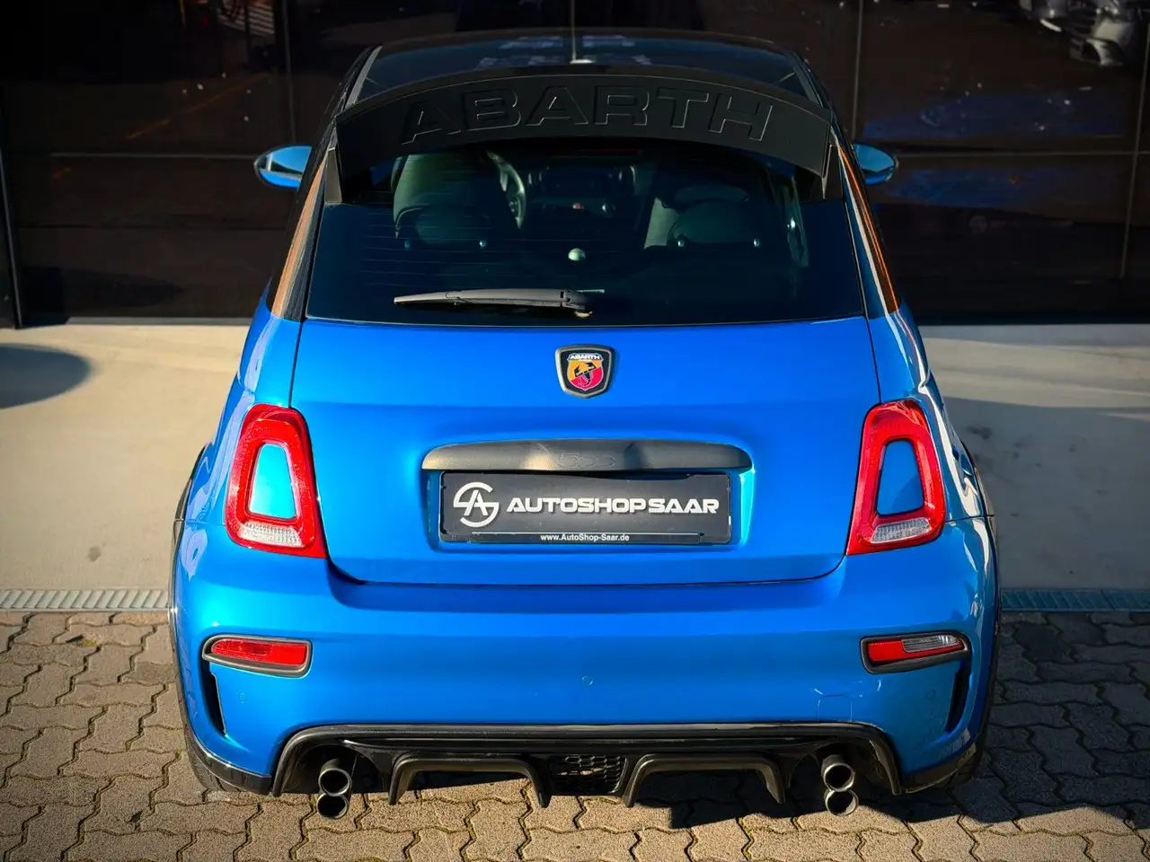 Abarth 695 2022 — фото 11