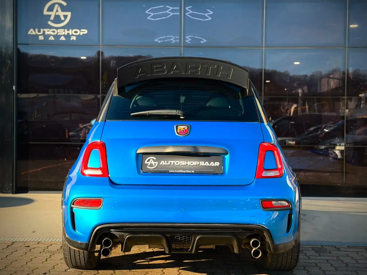 Abarth 695 2022 — фото 10