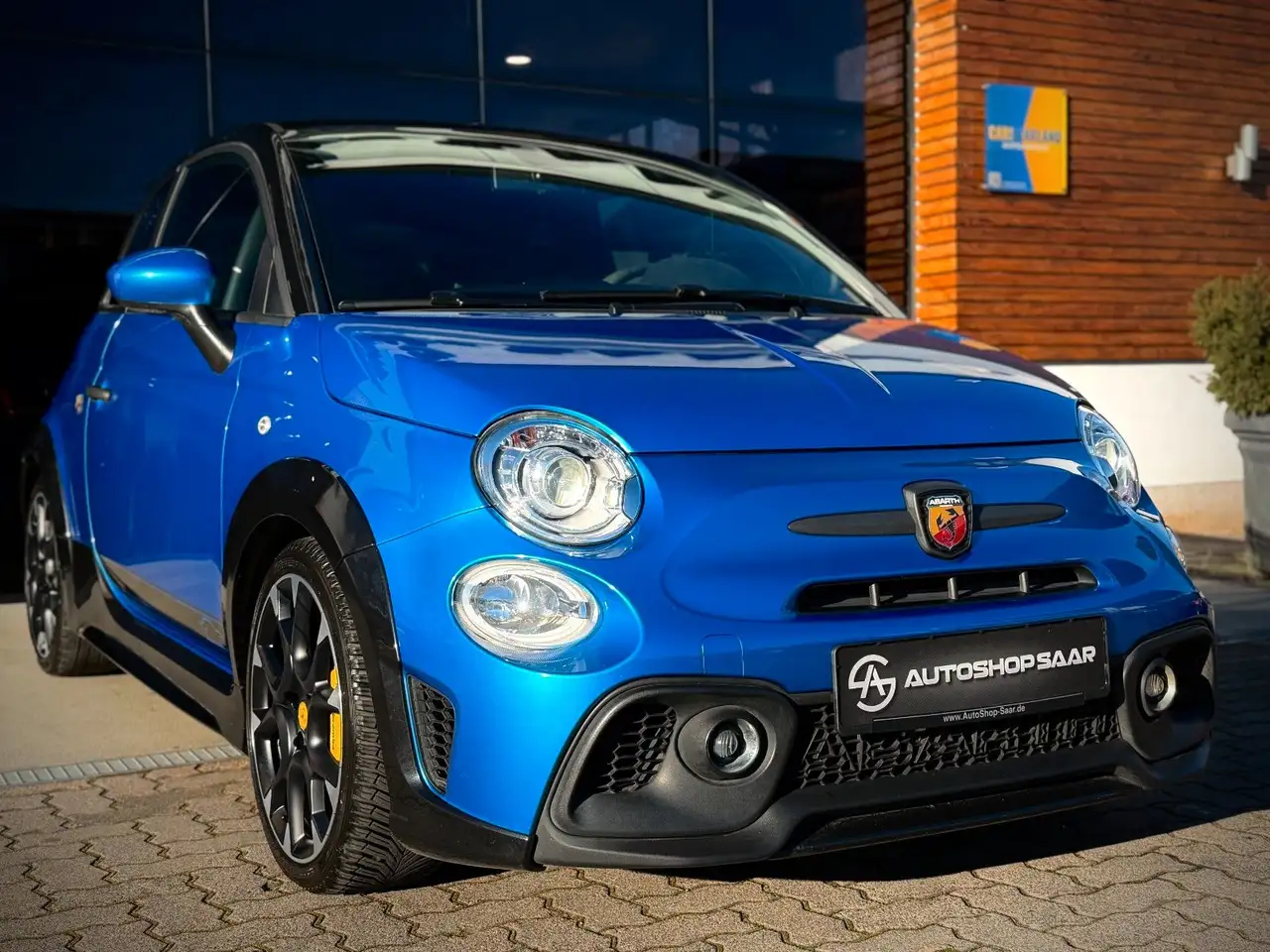 Abarth 695 2022 — фото 6