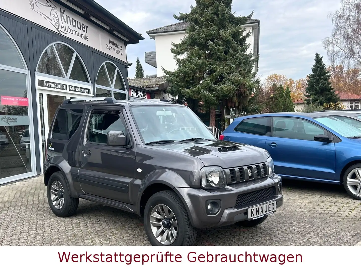 Suzuki Jimny Ranger Style Allrad*Klima*Sitzheiz*AHK* Gris - 1