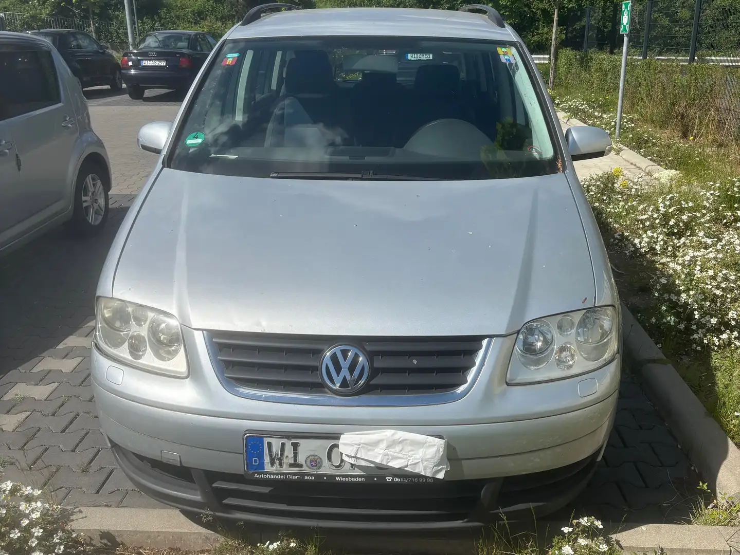 Volkswagen Touran Touran 1.6 FSI Silber - 2