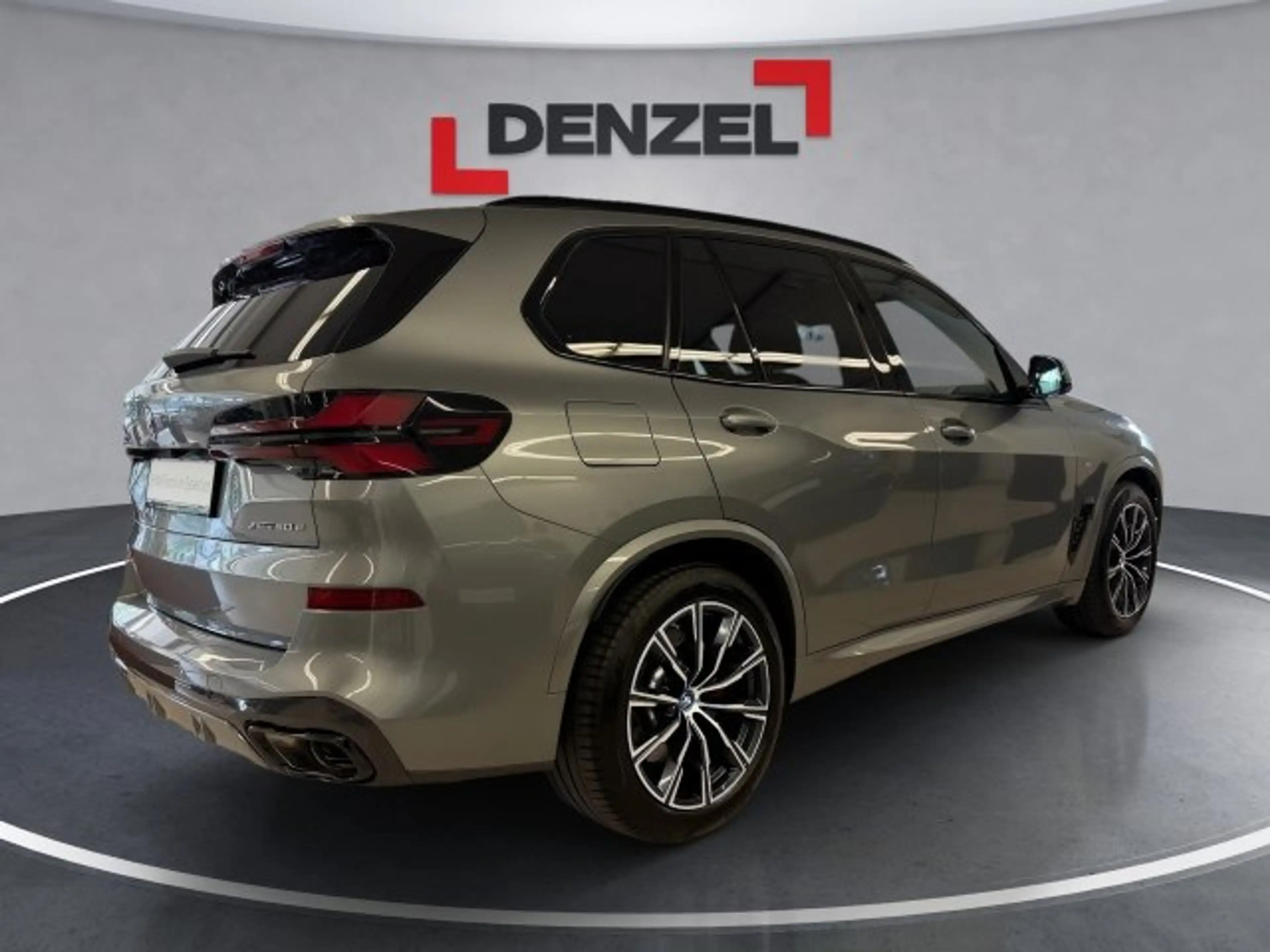 BMW X5 xDrive50e G05 XB1 — photo 4