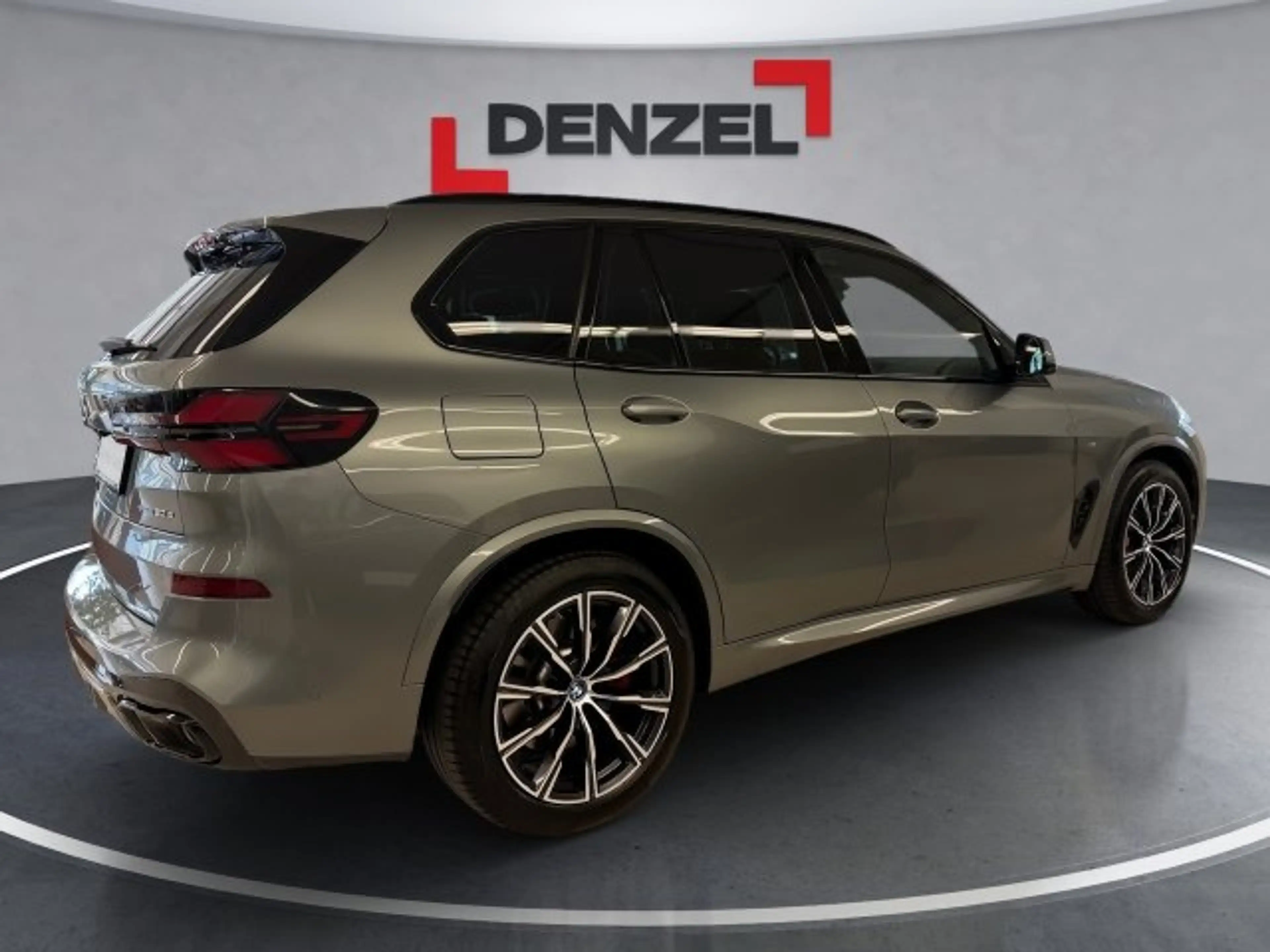BMW X5 xDrive50e G05 XB1 — photo 5