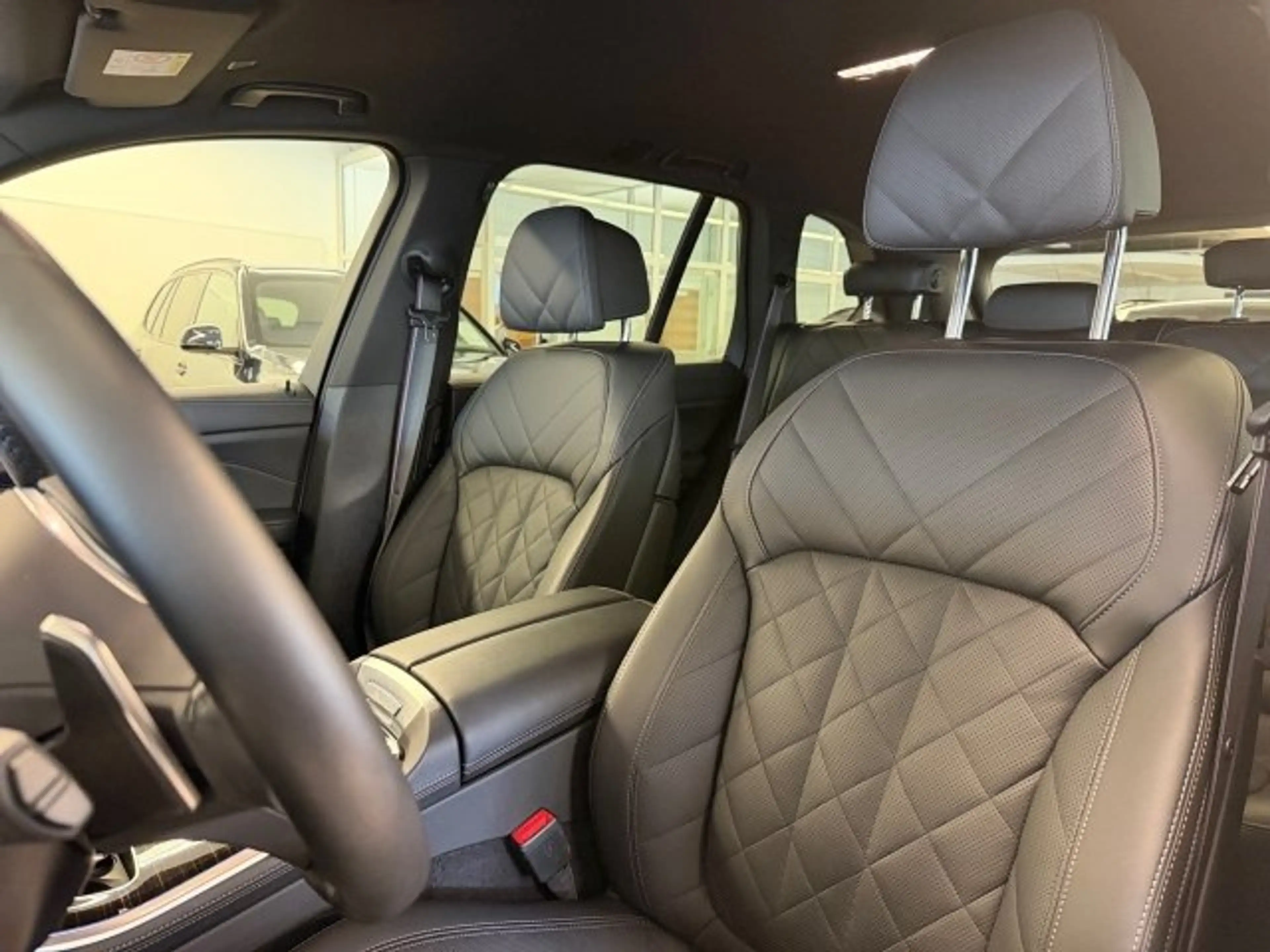 BMW X5 xDrive50e G05 XB1 — photo 14
