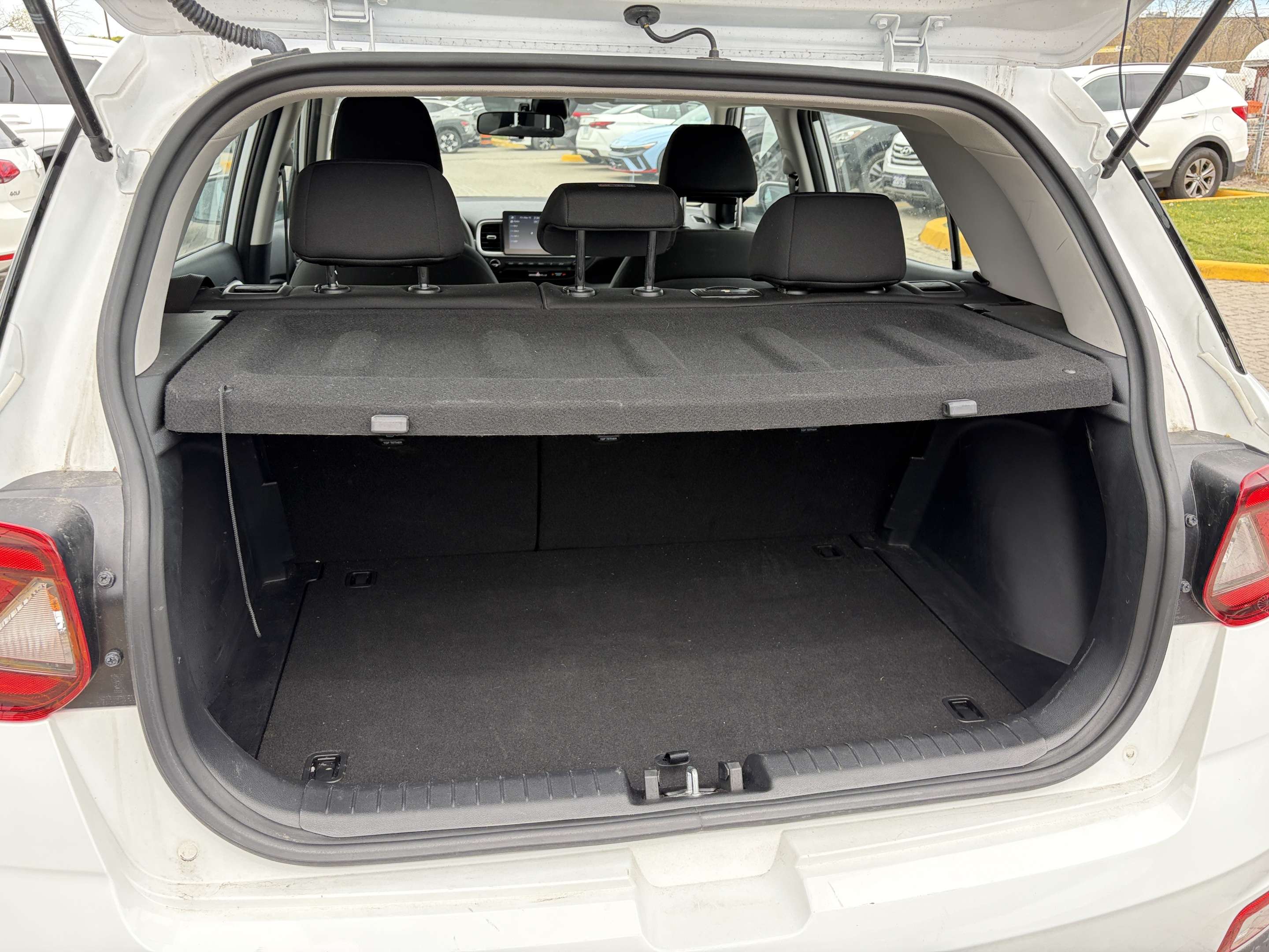 2025 Hyundai Venue Essential IVT — снимка 1