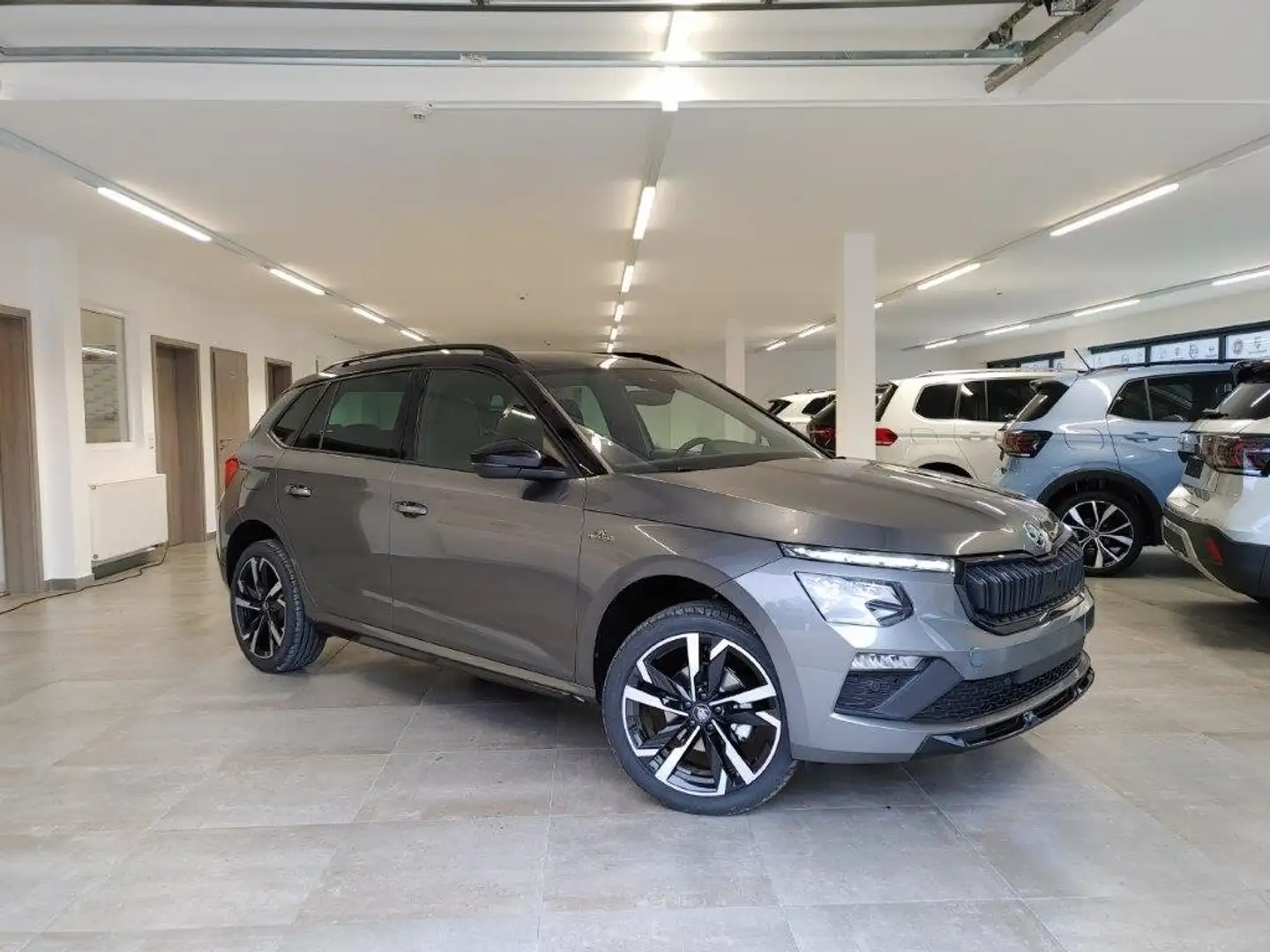 Skoda Kamiq 1.0 TSI DSG Monte Carlo Matrix/Kam/Pano/SmartLink Grau - 1