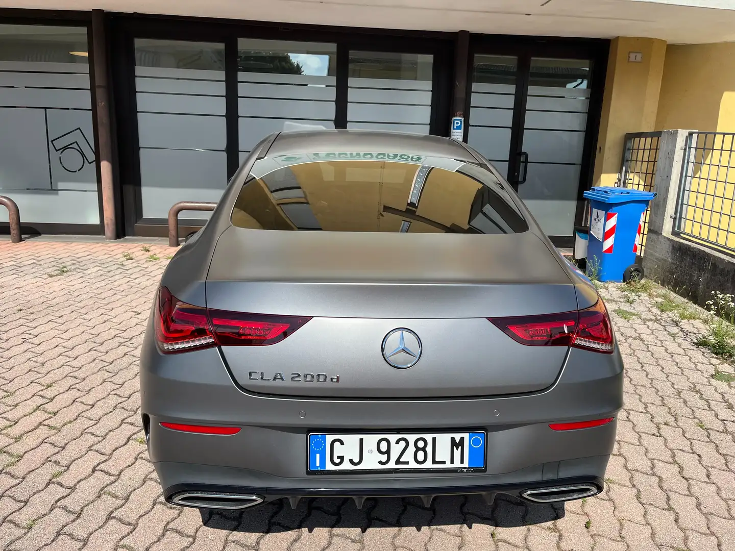 Mercedes-Benz CLA 200 premium Grigio - 2