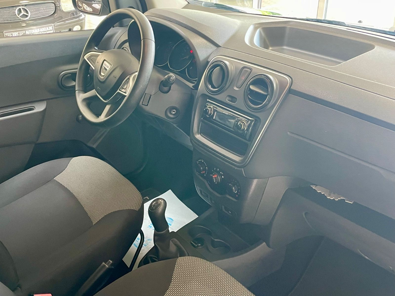 Dacia Lodgy 1,6 SCe Access Kombi/Nur 43.246km — photo 11