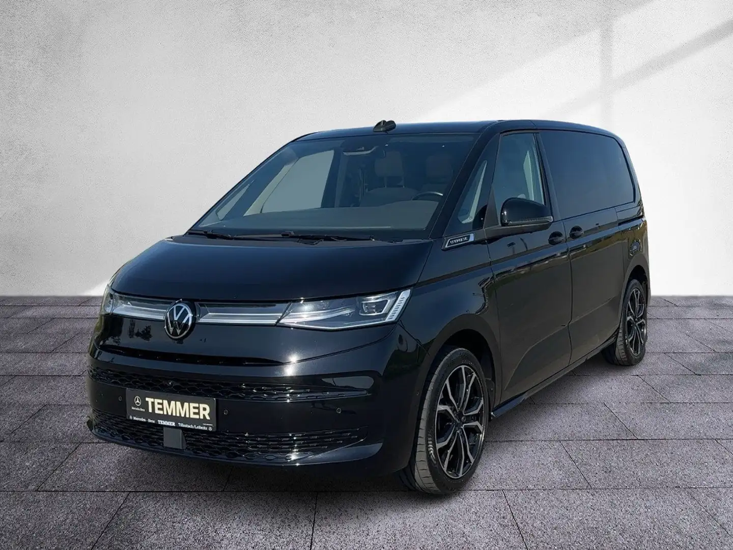 Volkswagen T7 Multivan 1.4 TSI eHybrid MATRIX PANO 360°Kam Schwarz - 2