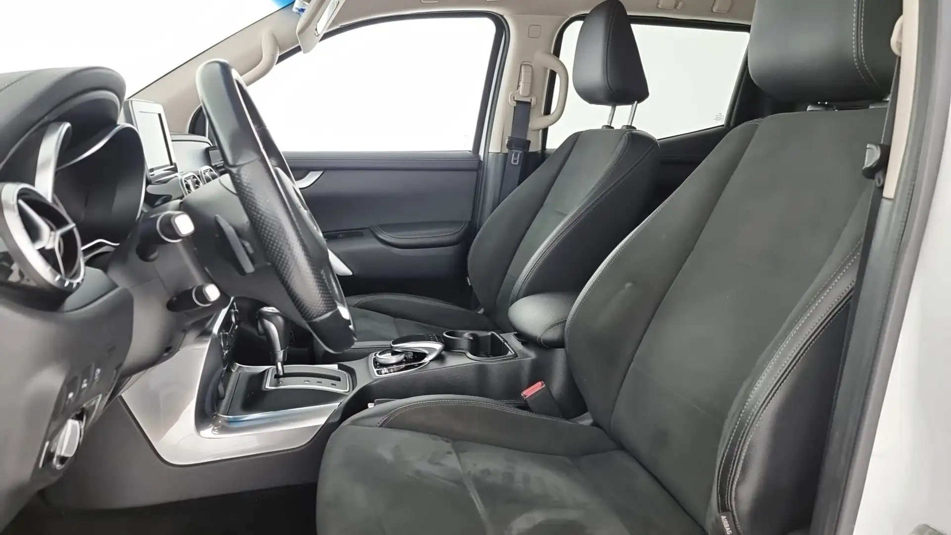 Mercedes-Benz X 350 X 350 d 4Matic Power N1 Autocarro Bianco - 2